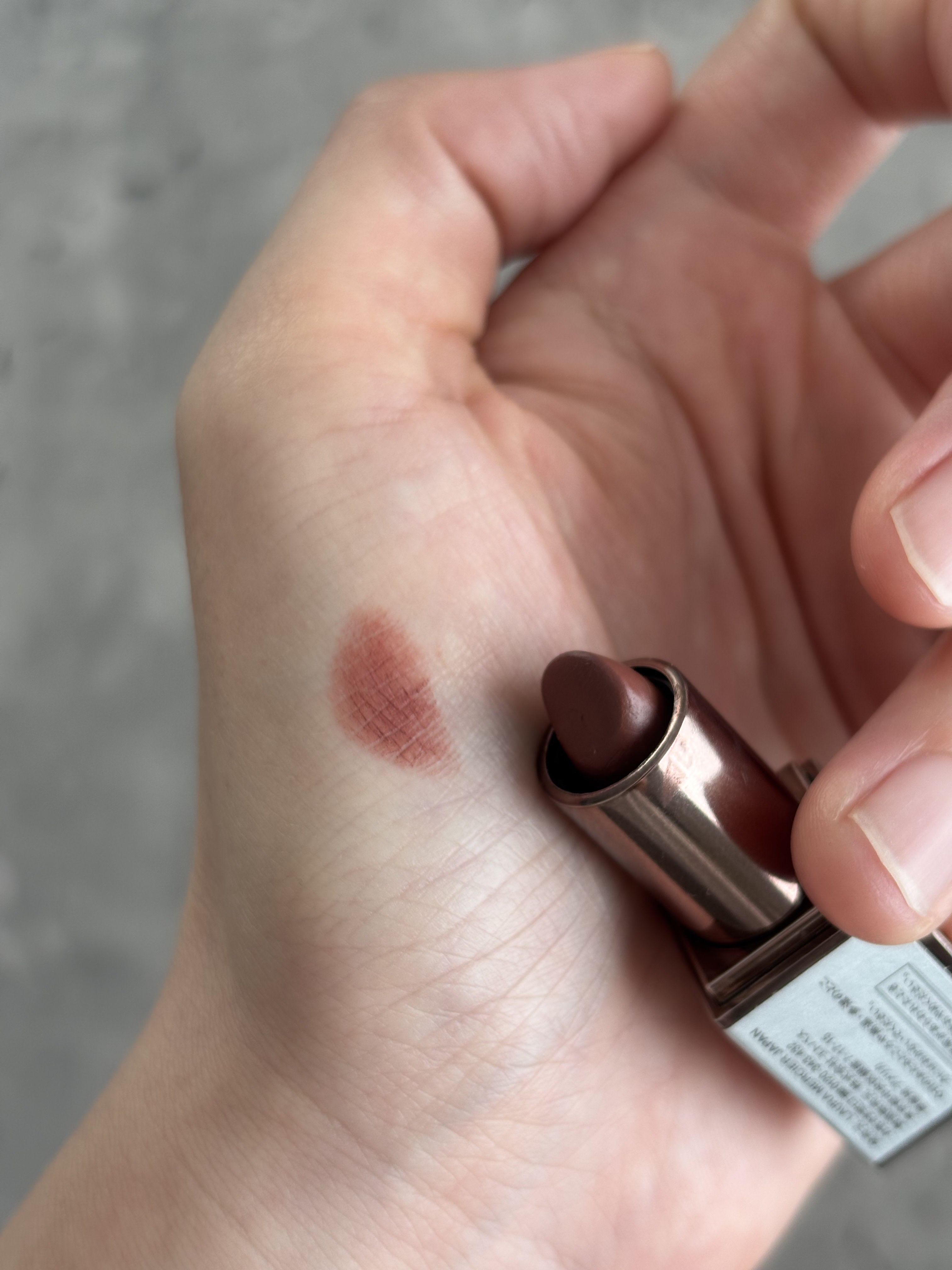 ルージュ エッセンシャル シルキー クリーム リップスティック/ローラ メルシエ/口紅を使ったクチコミ（3枚目）