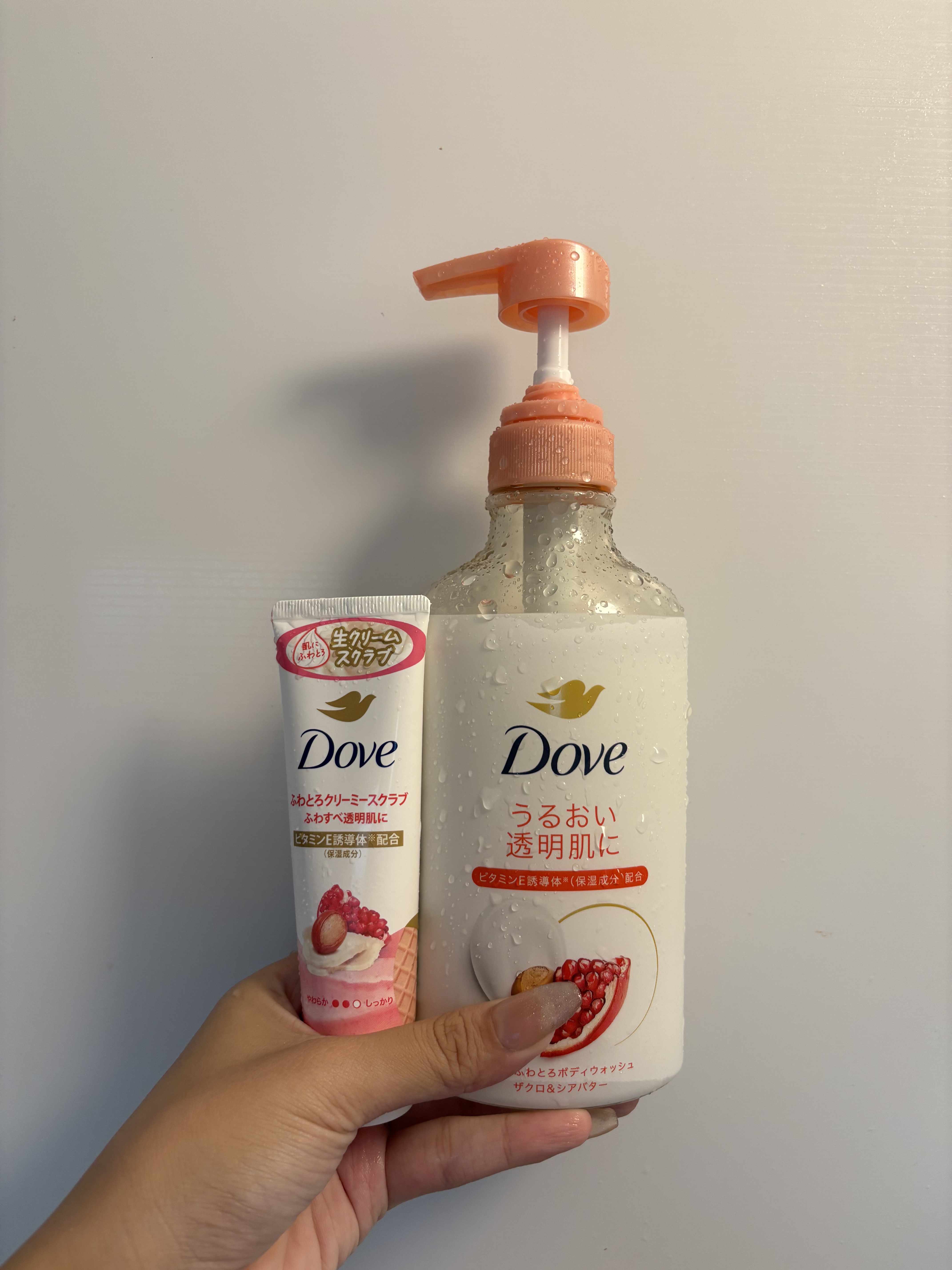 ダヴ ふわとろクリーミースクラブ ザクロ＆シアバター/ダヴ/ボディスクラブを使ったクチコミ（1枚目）