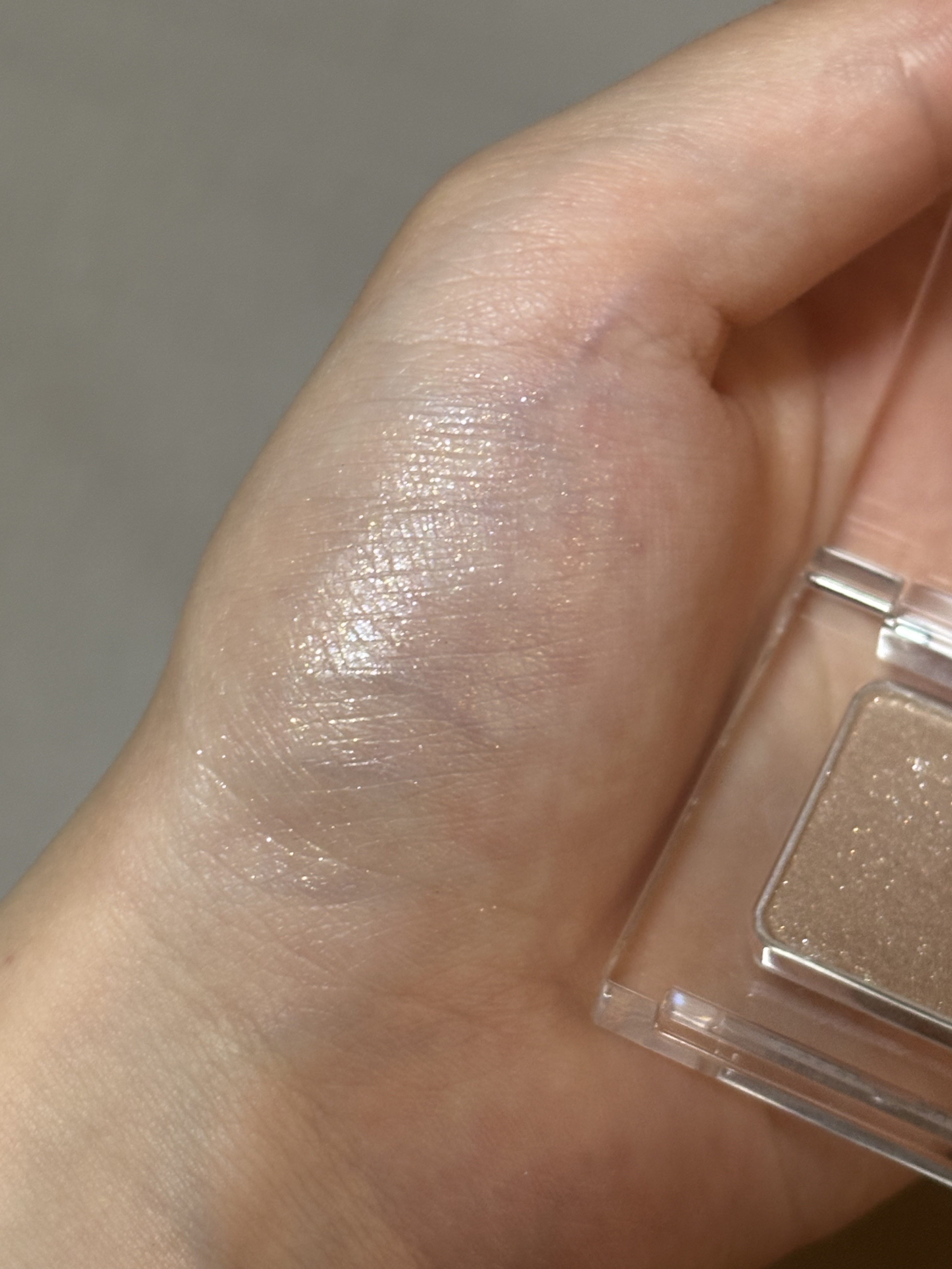 うるみオンアイズ/muice/単色アイシャドウを使ったクチコミ（2枚目）