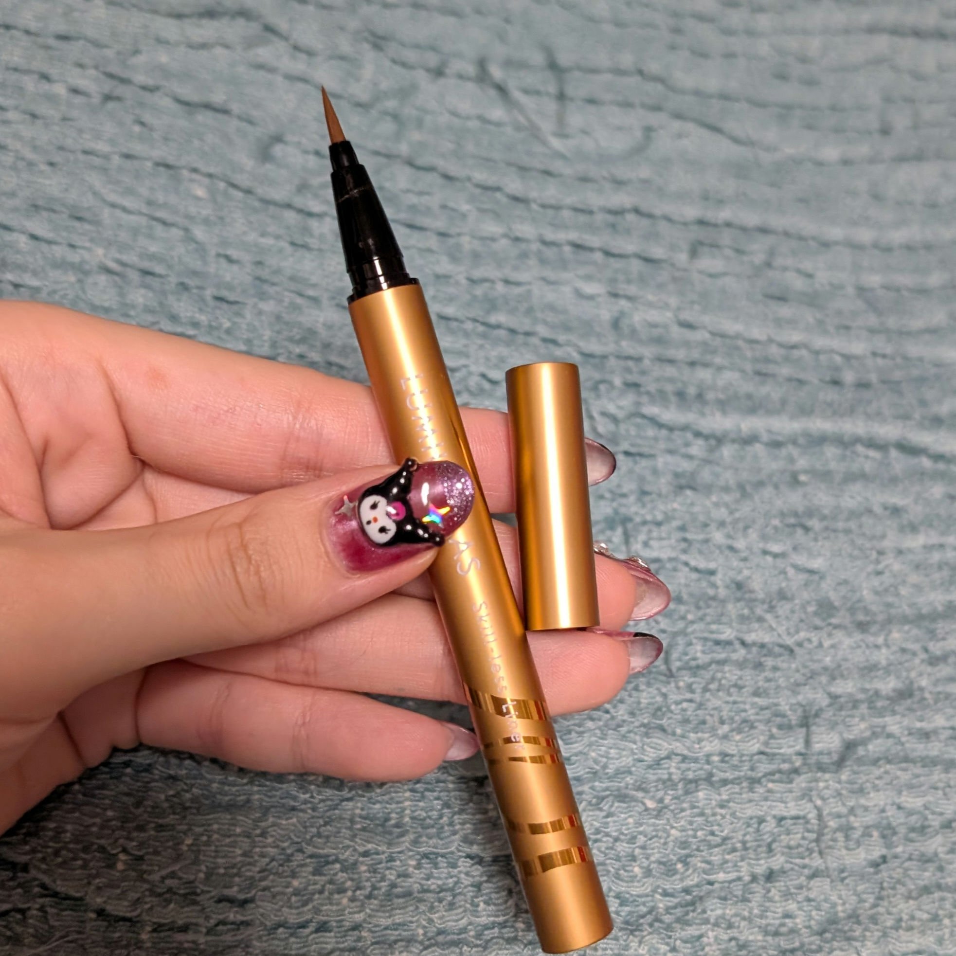 スキルレスライナー/LUMIURGLAS/リキッドアイライナーを使ったクチコミ（3枚目）