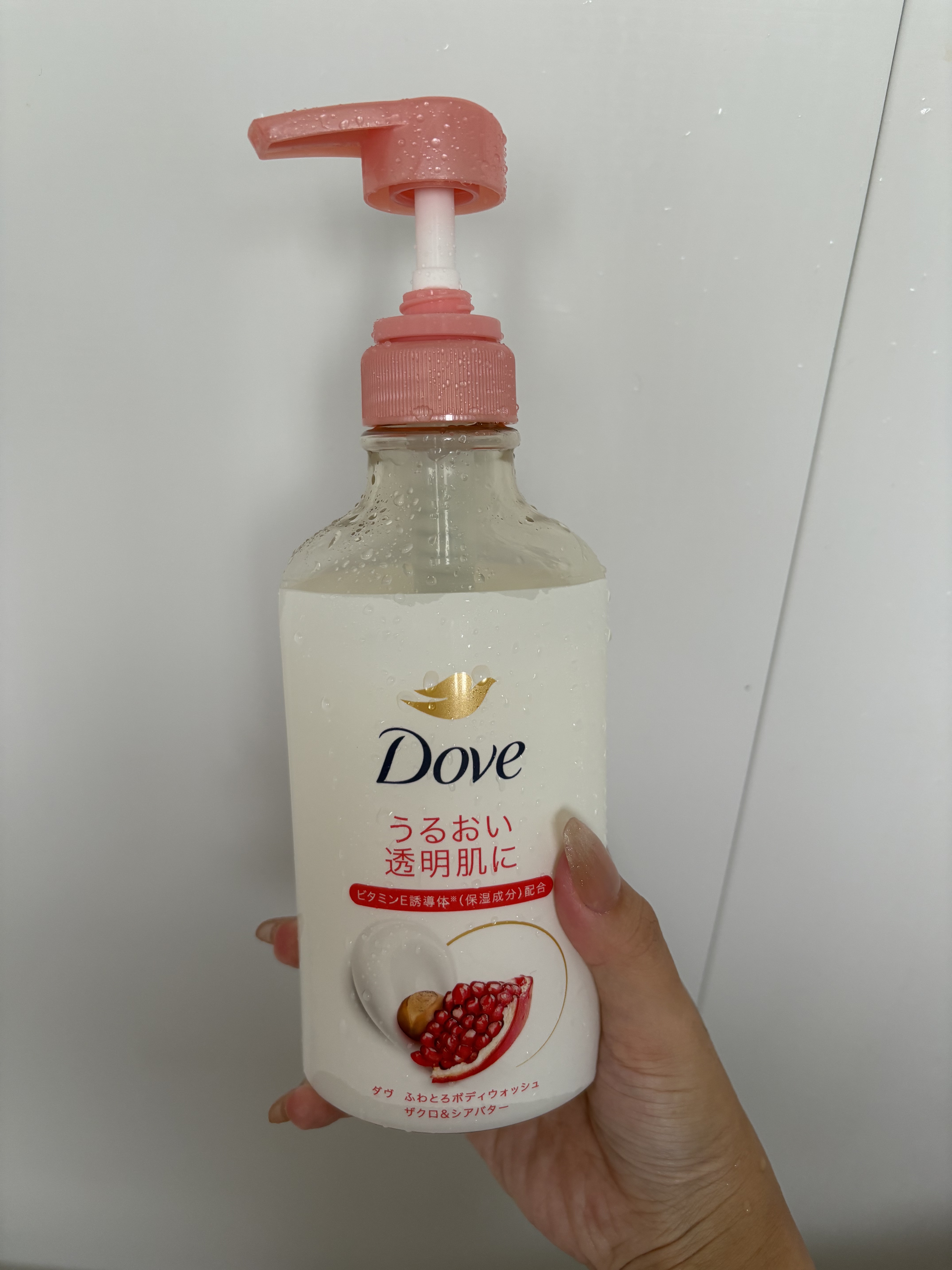 ダヴ ふわとろクリーミースクラブ ザクロ＆シアバター/ダヴ/ボディスクラブを使ったクチコミ（2枚目）