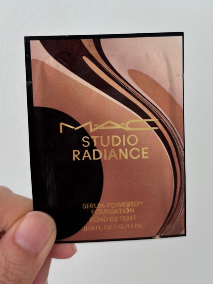 スタジオ ラディアンス セラム ファンデーション/M・A・C/リキッドファンデーションを使ったクチコミ(1枚目)