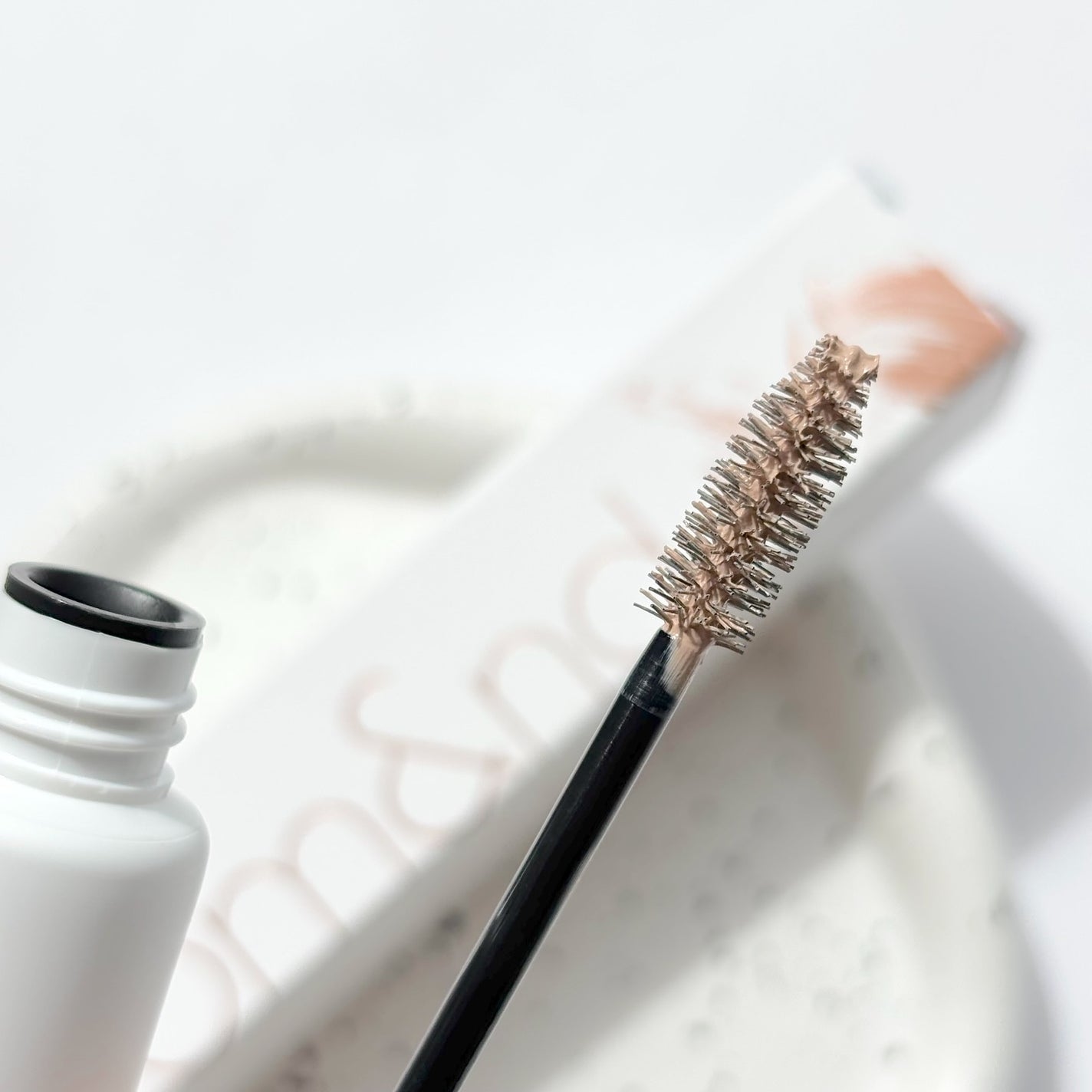 ハンオールブロウカラ/rom&nd/眉マスカラを使ったクチコミ(3枚目)