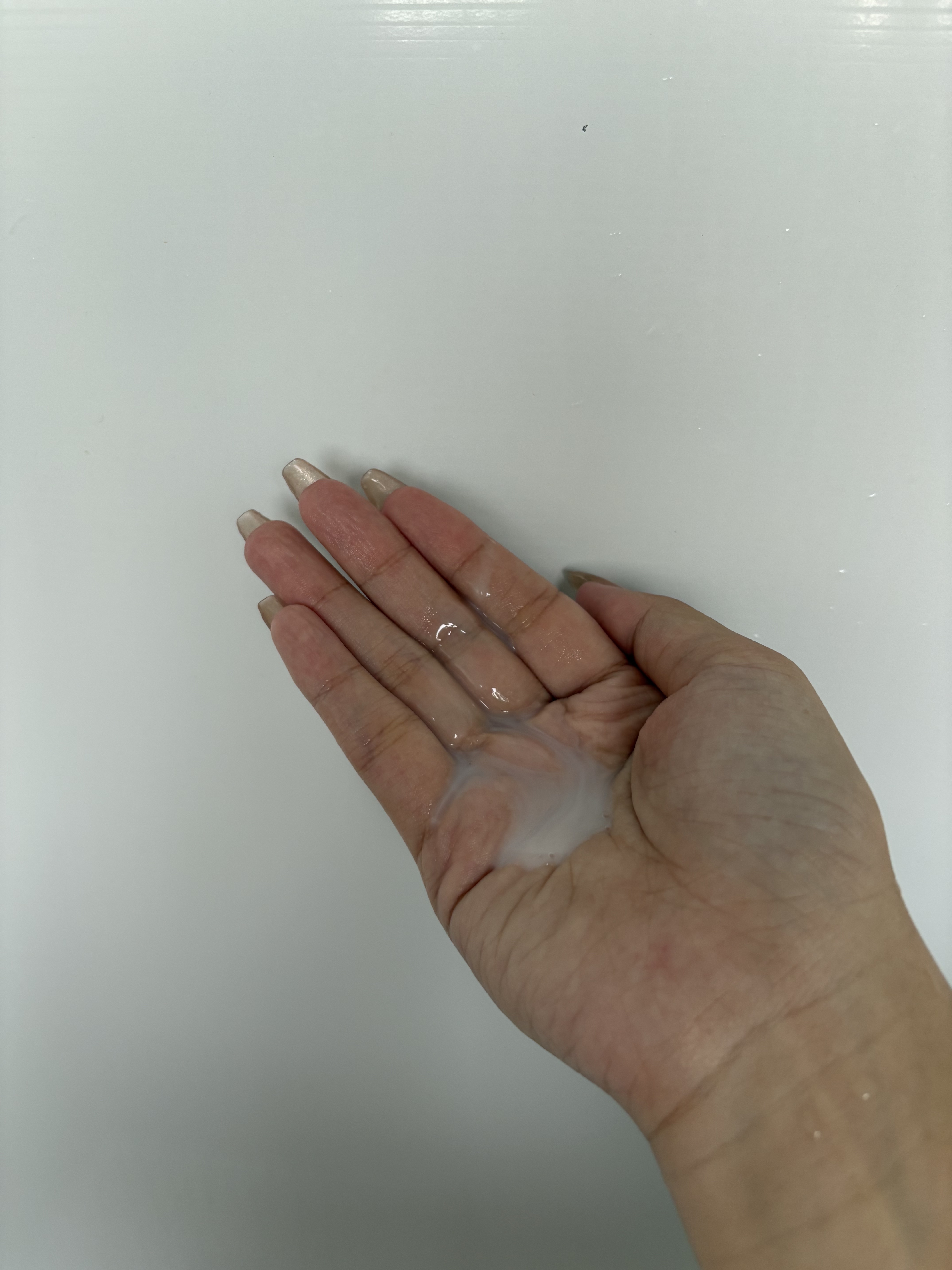 ダヴ ふわとろクリーミースクラブ ザクロ＆シアバター/ダヴ/ボディスクラブを使ったクチコミ（3枚目）