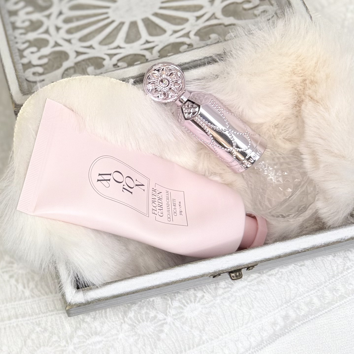 シルクハンドクリーム FLOWER GARDEN /MOTON/ハンドクリームを使ったクチコミ（1枚目）