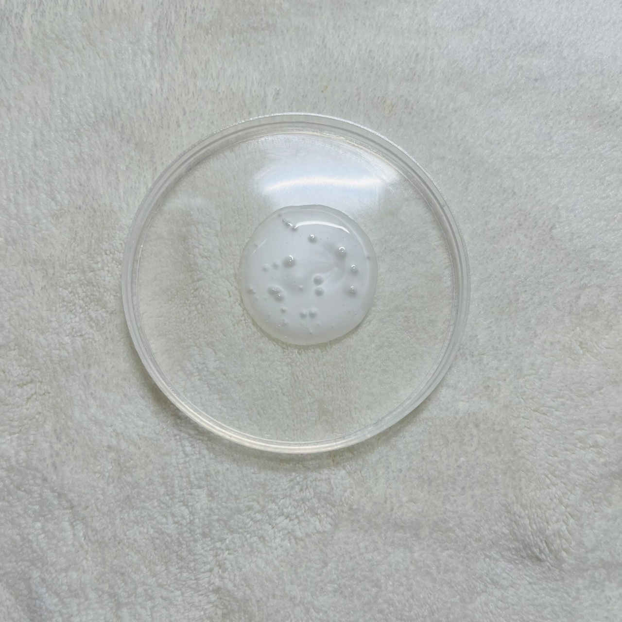 ダヴ ふわとろクリーミースクラブ ザクロ＆シアバター/ダヴ/ボディスクラブを使ったクチコミ（3枚目）