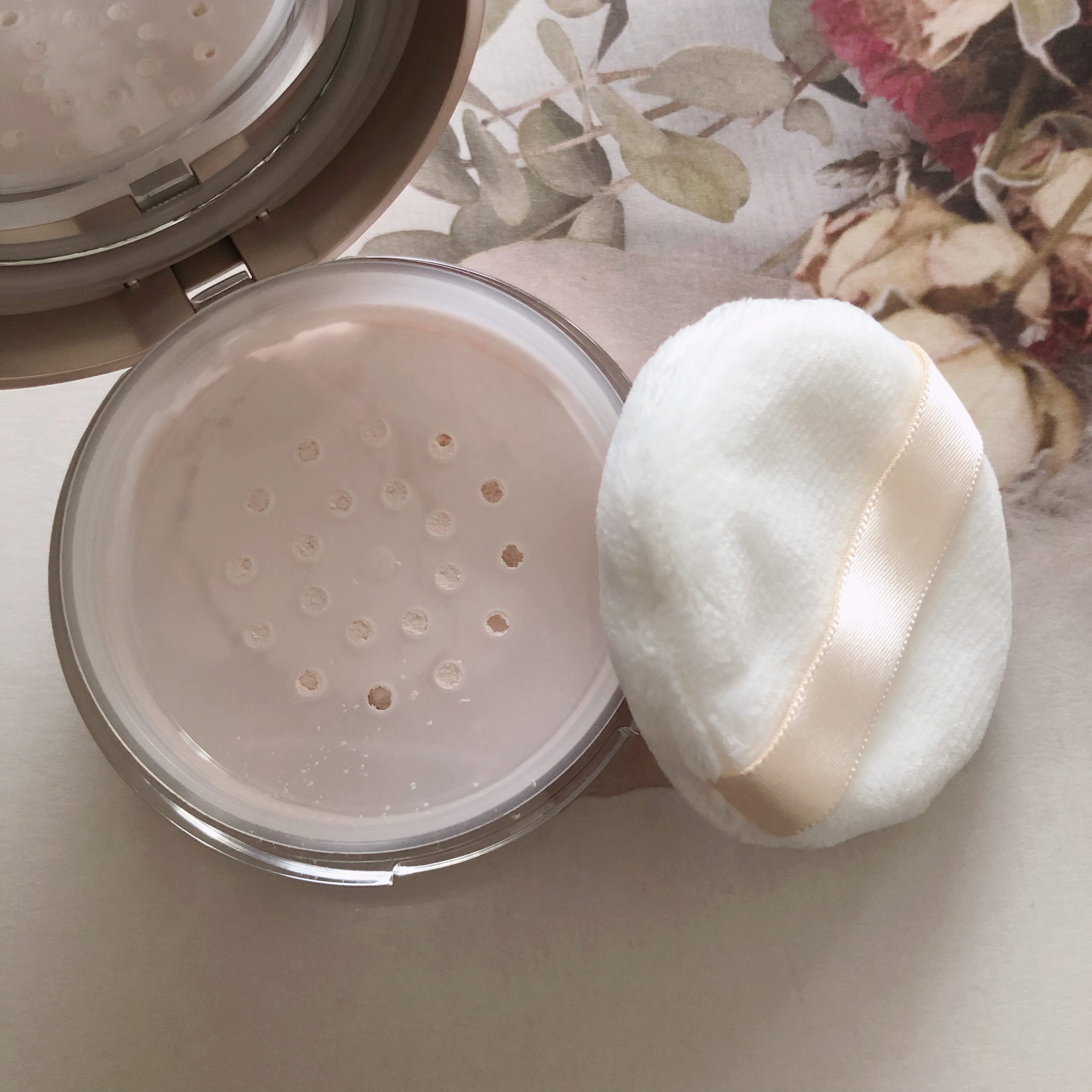 キスミー　フェルム　ベースディレクション　ポテンシャライズルースパウダー/キスミー/ルースパウダーを使ったクチコミ（3枚目）