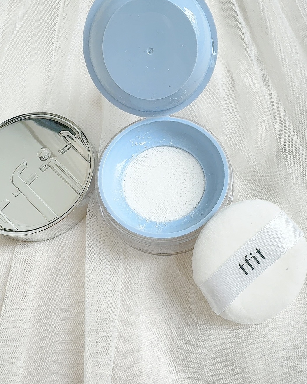 トランスルーセントセットエッセンシャルパウダー/TFIT/ルースパウダーを使ったクチコミ（3枚目）