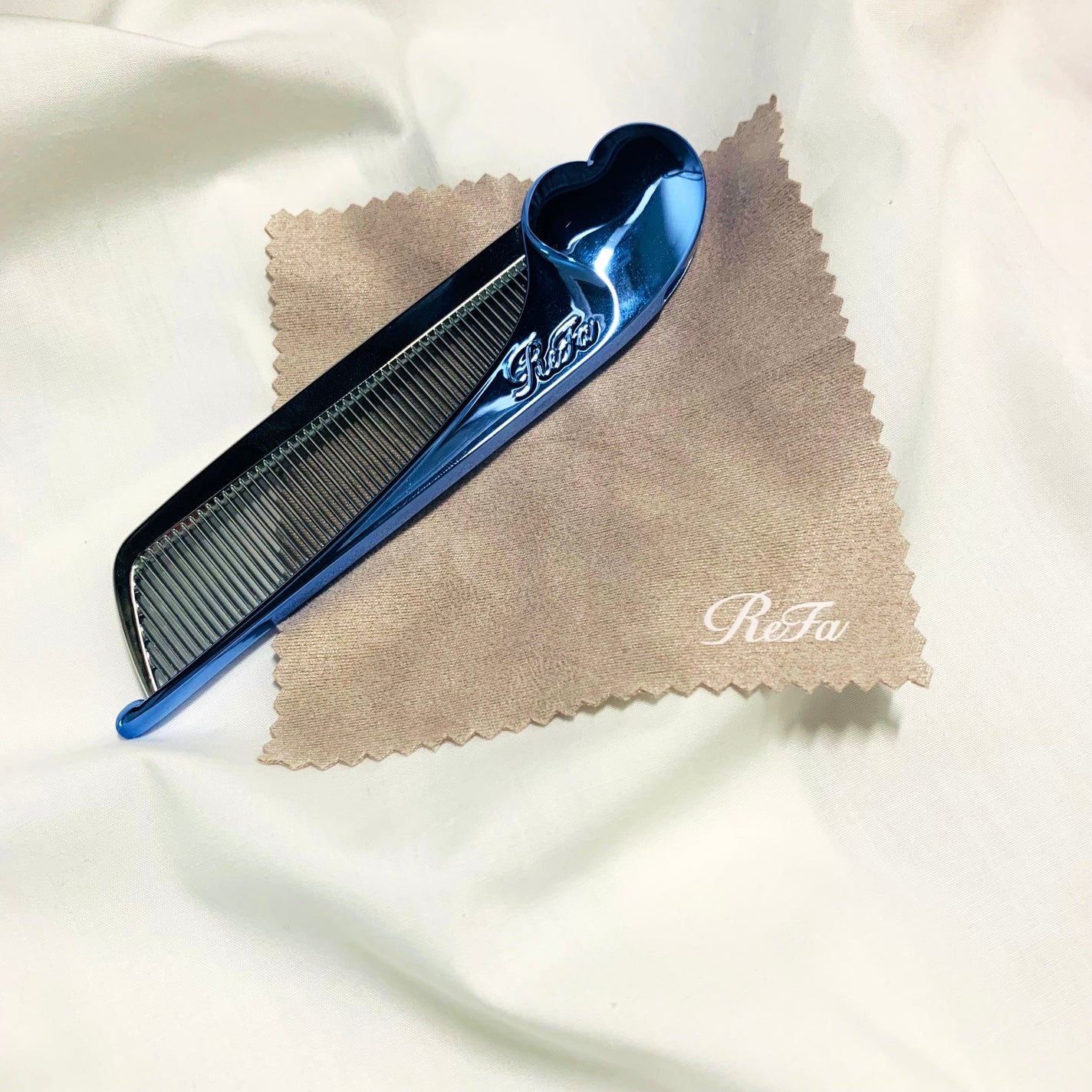 リファハートコーム アイラ/ReFa/ヘアコームを使ったクチコミ(2枚目)