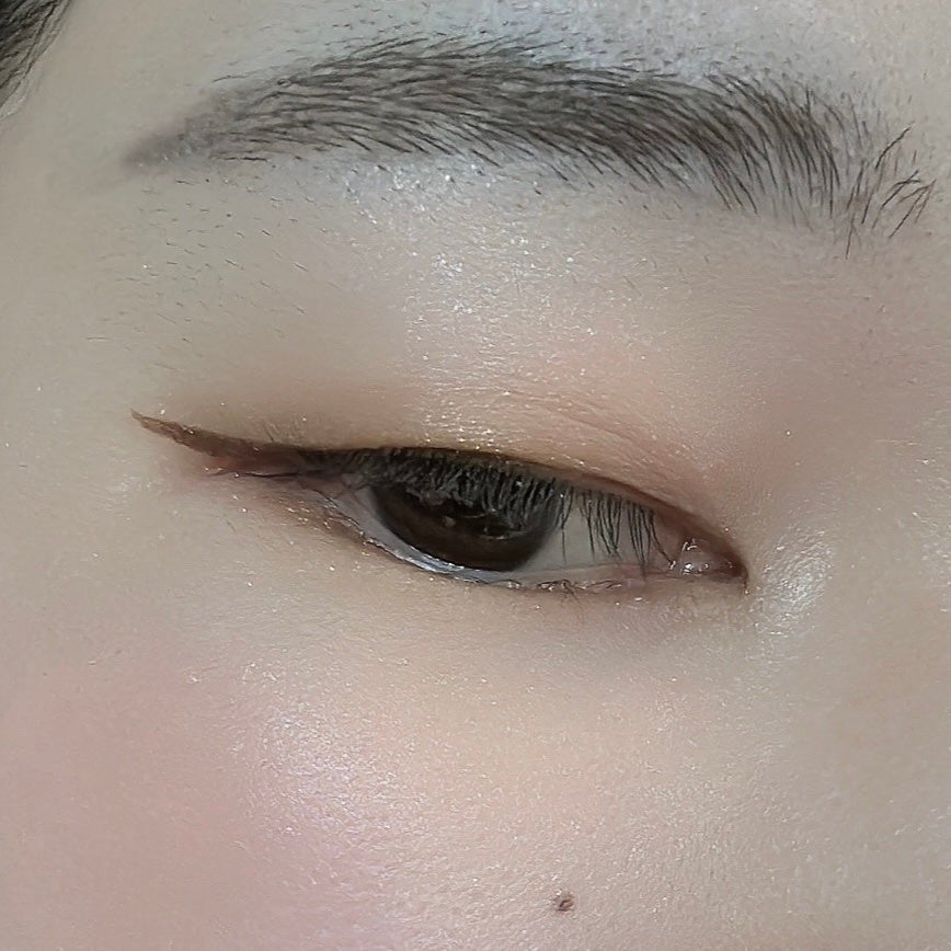 Saki on LIPS 「お仕事用ナチュラルメイク🔆アイラインはあまりはね上げず、大好き..」(2枚目)