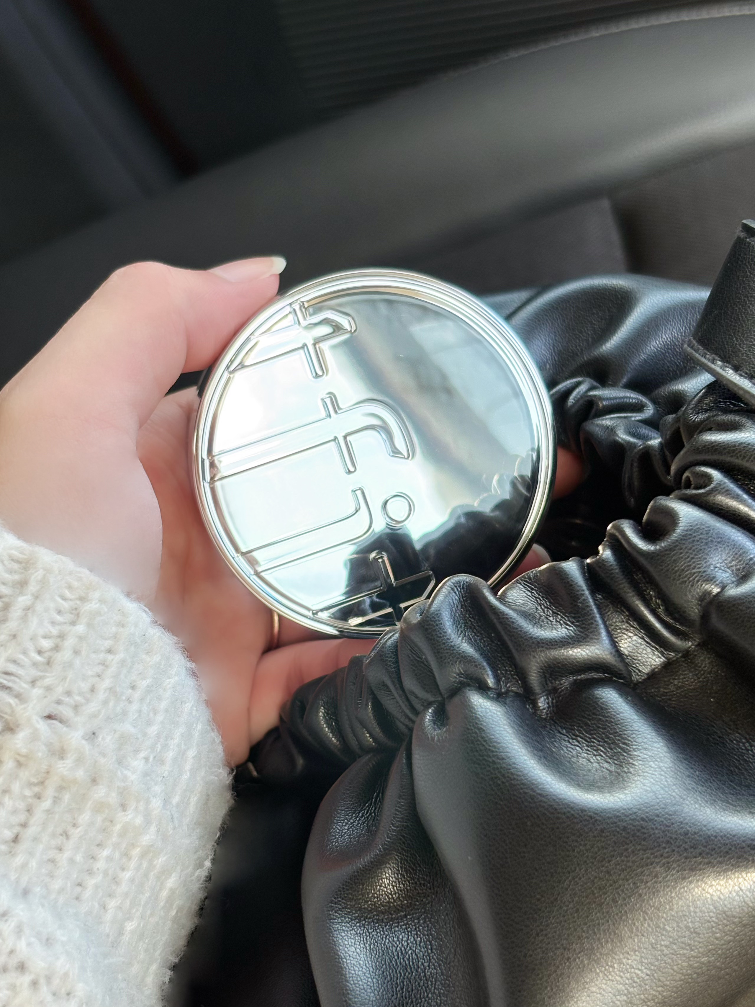 トランスルーセントセットエッセンシャルパウダー/TFIT/ルースパウダーを使ったクチコミ（3枚目）