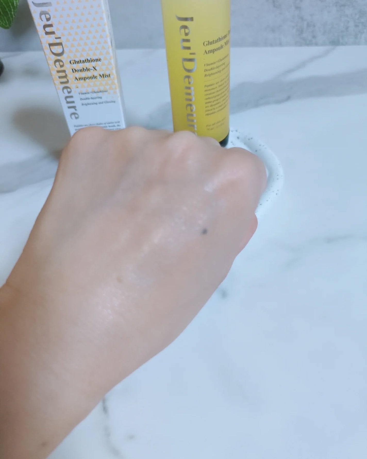 みぃ on LIPS 「Jeu'Demeureグルタチオンダブルエックスアンプルミスト..」(6枚目)