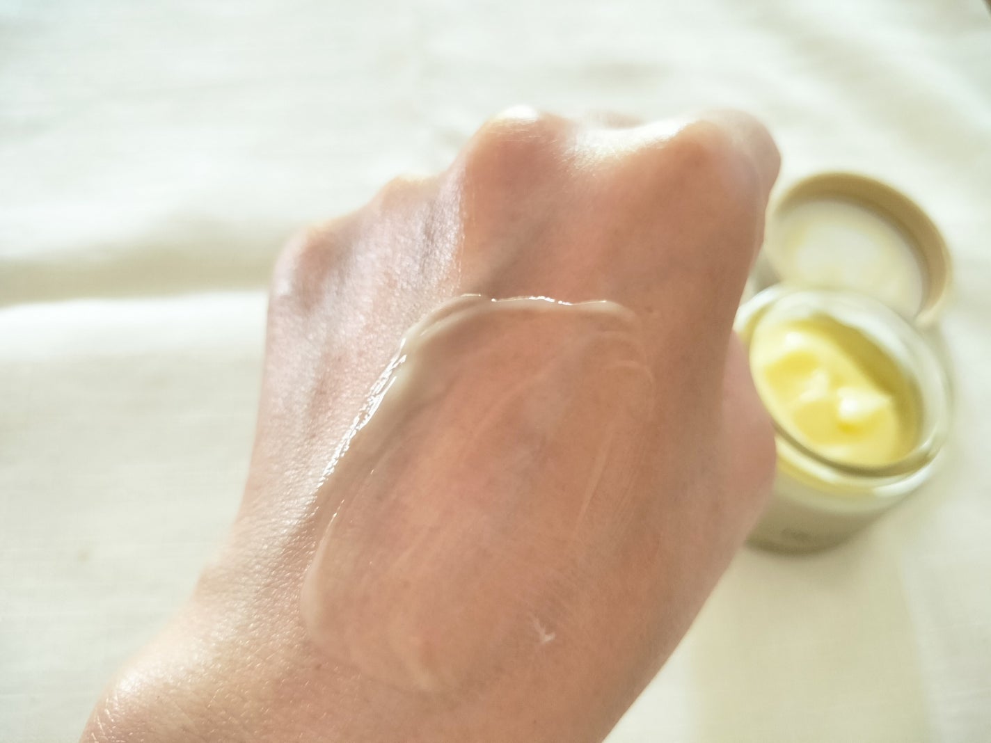 * a y a * on LIPS 「薬用アクアコラーゲンゲルエンリッチリンクルリペアを使っています..」(5枚目)