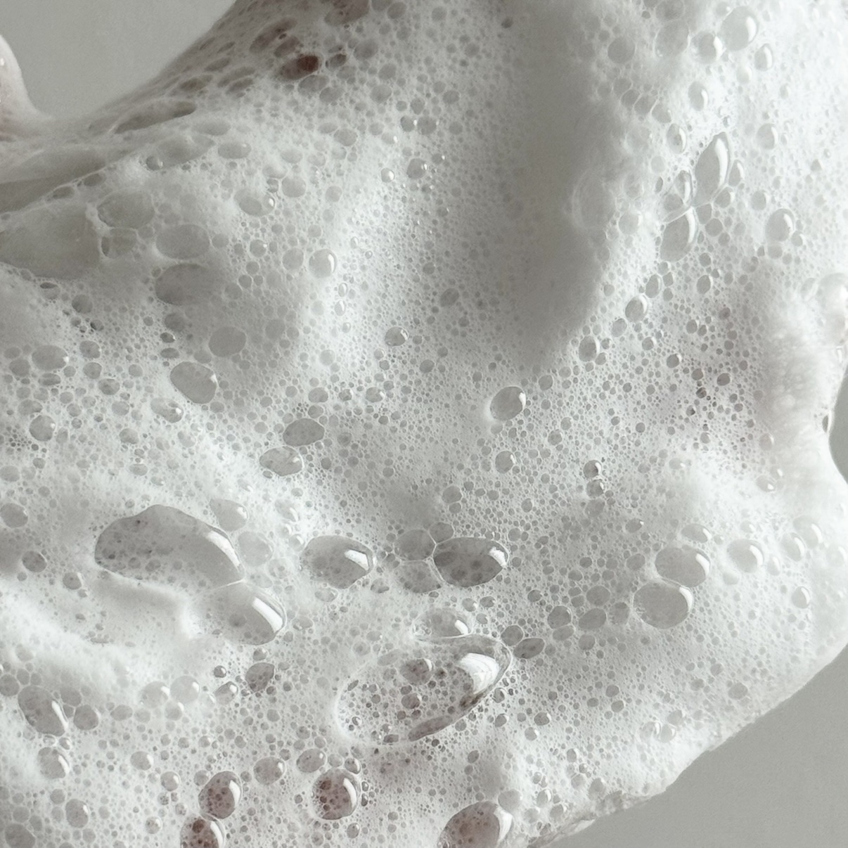 カインドネス+ ボディウォッシュ プラントコラーゲン/BAYLIS&HARDING/ボディソープを使ったクチコミ（3枚目）