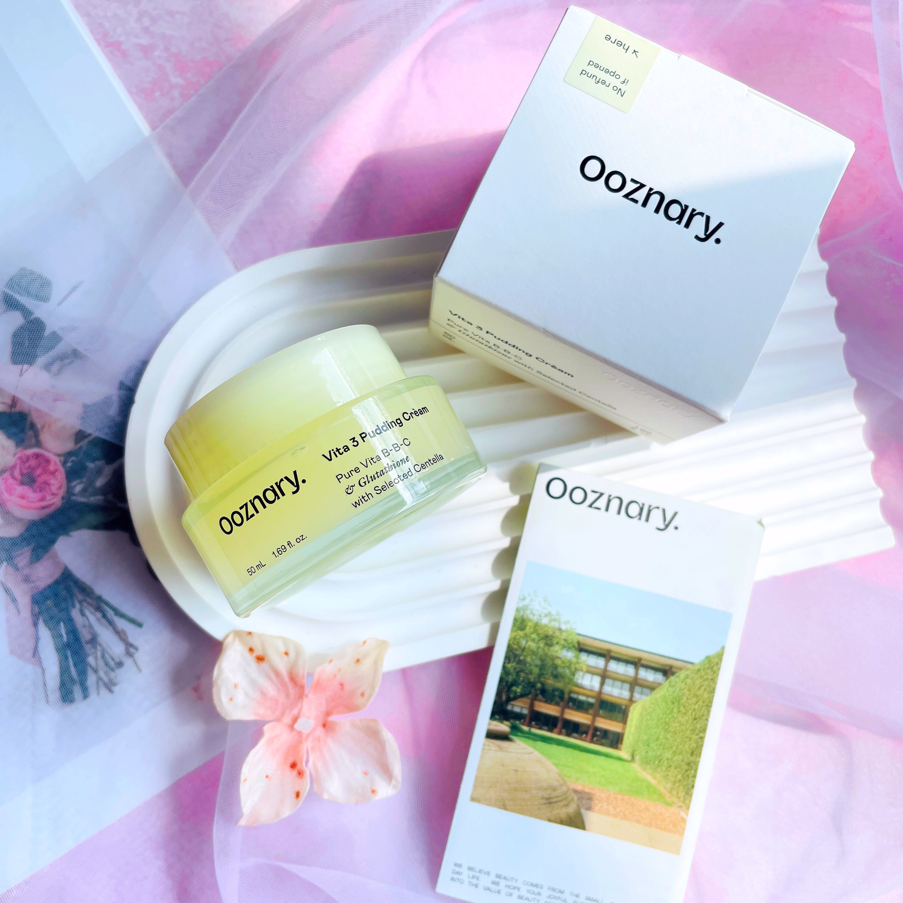 今日も一日おつかれさま🌙
メイクを落としたあとの“ご褒美ケア”は、
このぷるんとしたビタ3プリンクリームで決まり🫶🏻💛

紫外線も乾燥もがんばった肌を、
やさしく包み込むようにケアしてくれる夜用クリーム🍮

ぷるぷるのプリンテクス