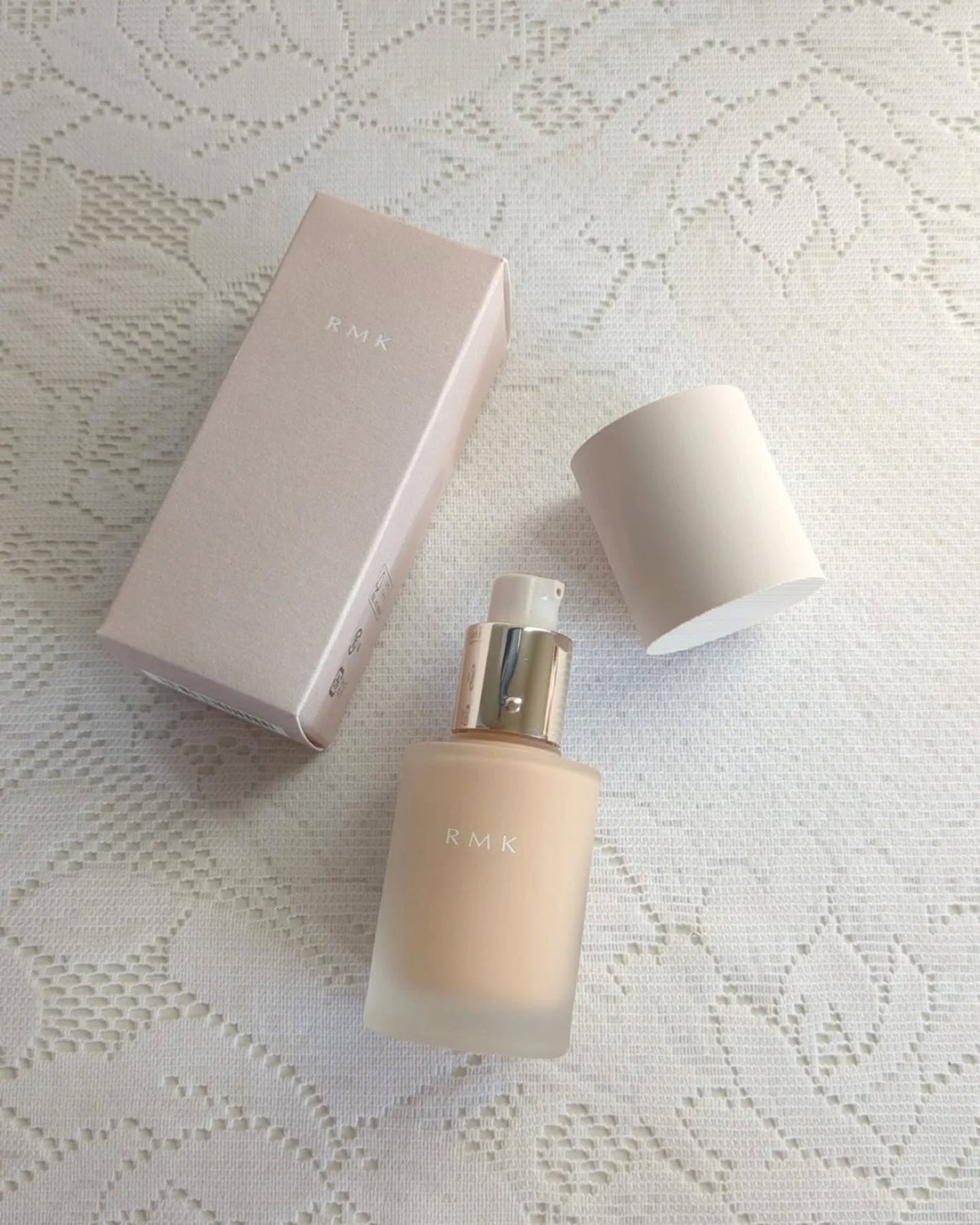 RMK リクイドファンデーション フローレスカバレッジ プラス/RMK/リキッドファンデーションを使ったクチコミ(2枚目)