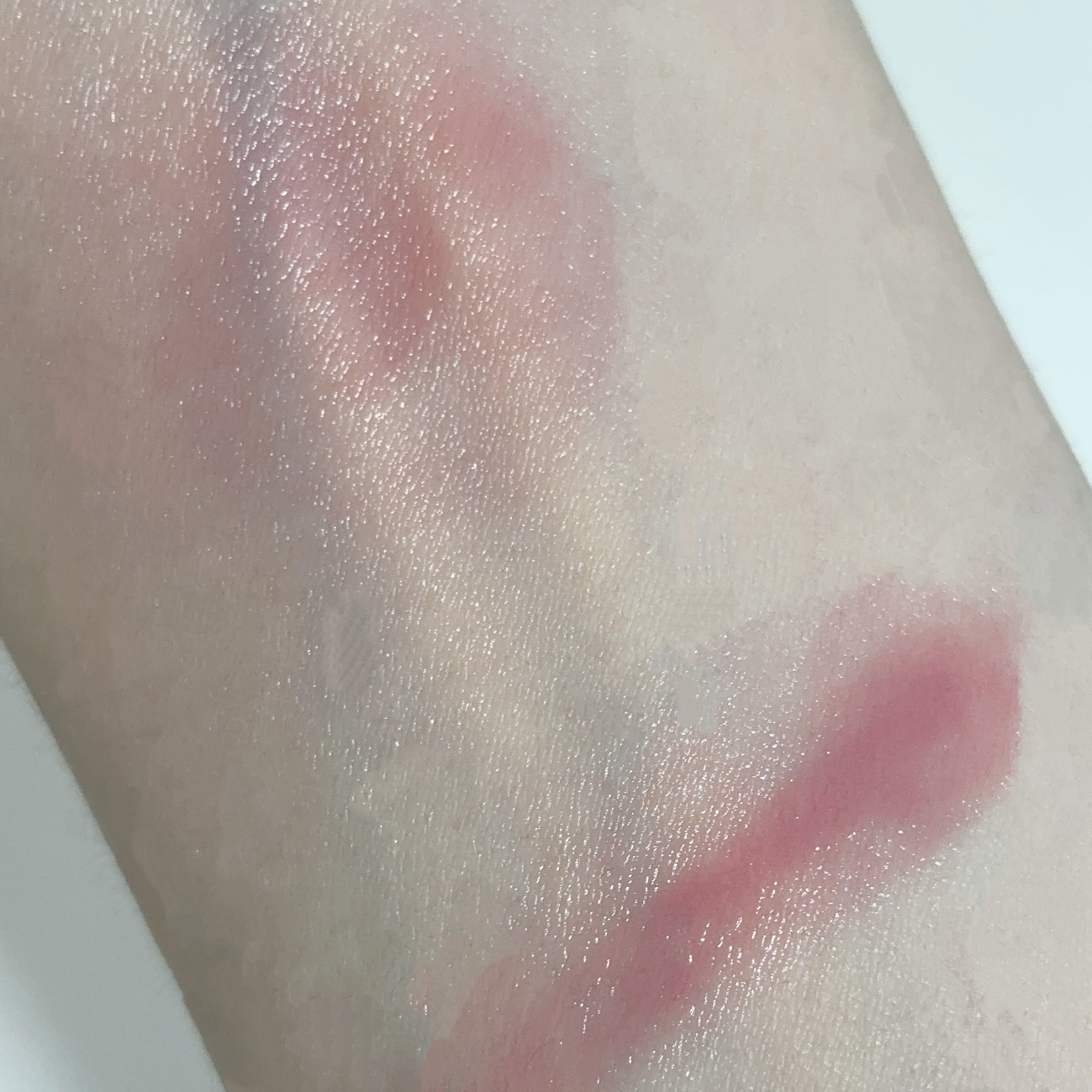 エッセンシャル リップチーク タップ/CLIO/ジェル・クリームチークを使ったクチコミ（2枚目）