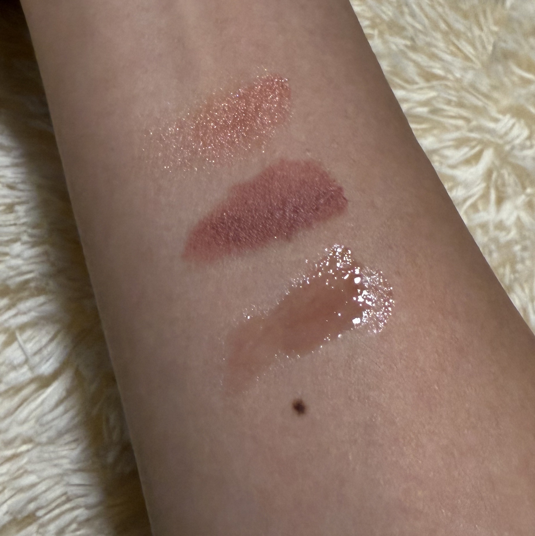 ディオールスキン フォーエヴァー ブラッシュ ソフト フィルター/Dior/チークを使ったクチコミ（2枚目）