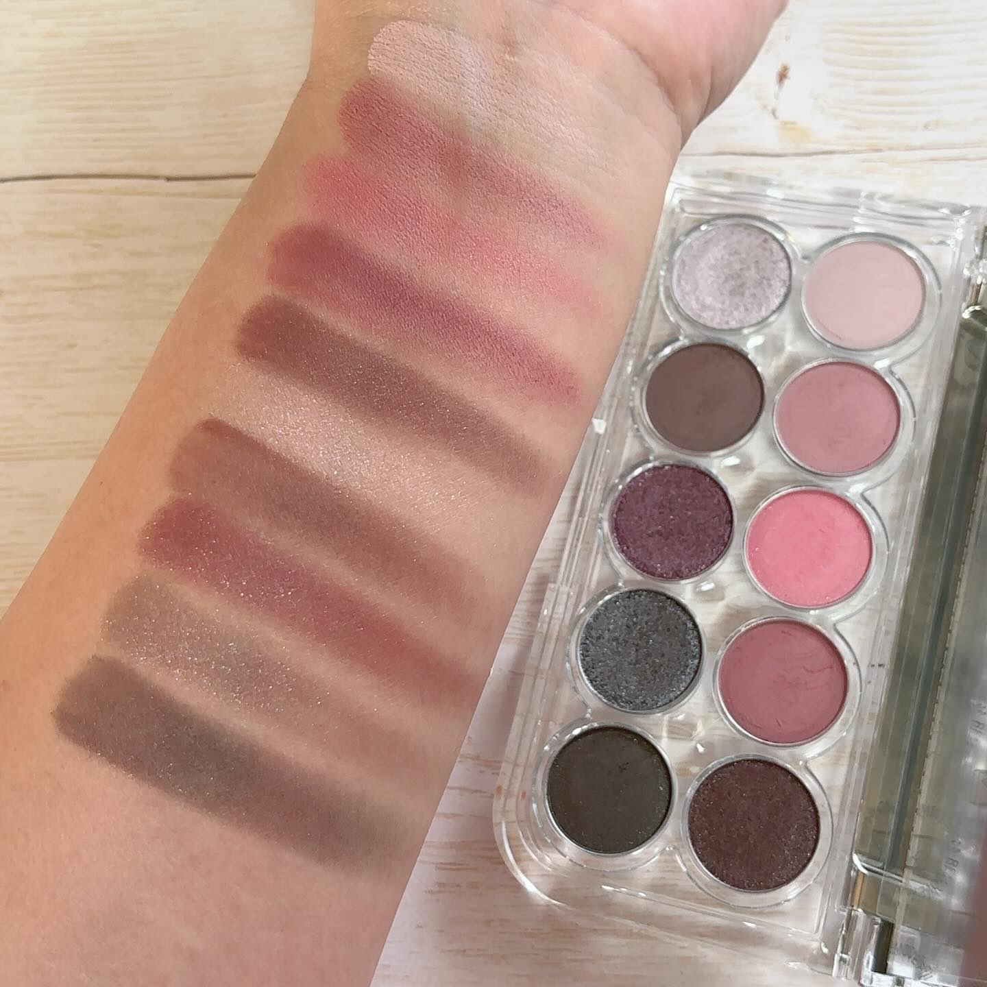 ライトオンアイズシャドウパレット/ルミル/アイシャドウパレットを使ったクチコミ（2枚目）