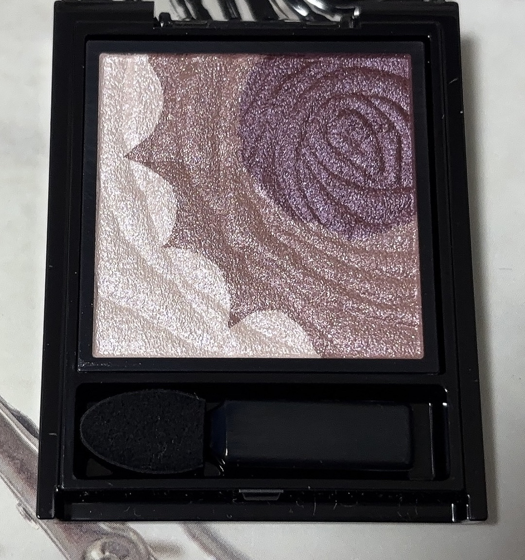 ダークローズシャドウ/KATE/アイシャドウパレットを使ったクチコミ（3枚目）