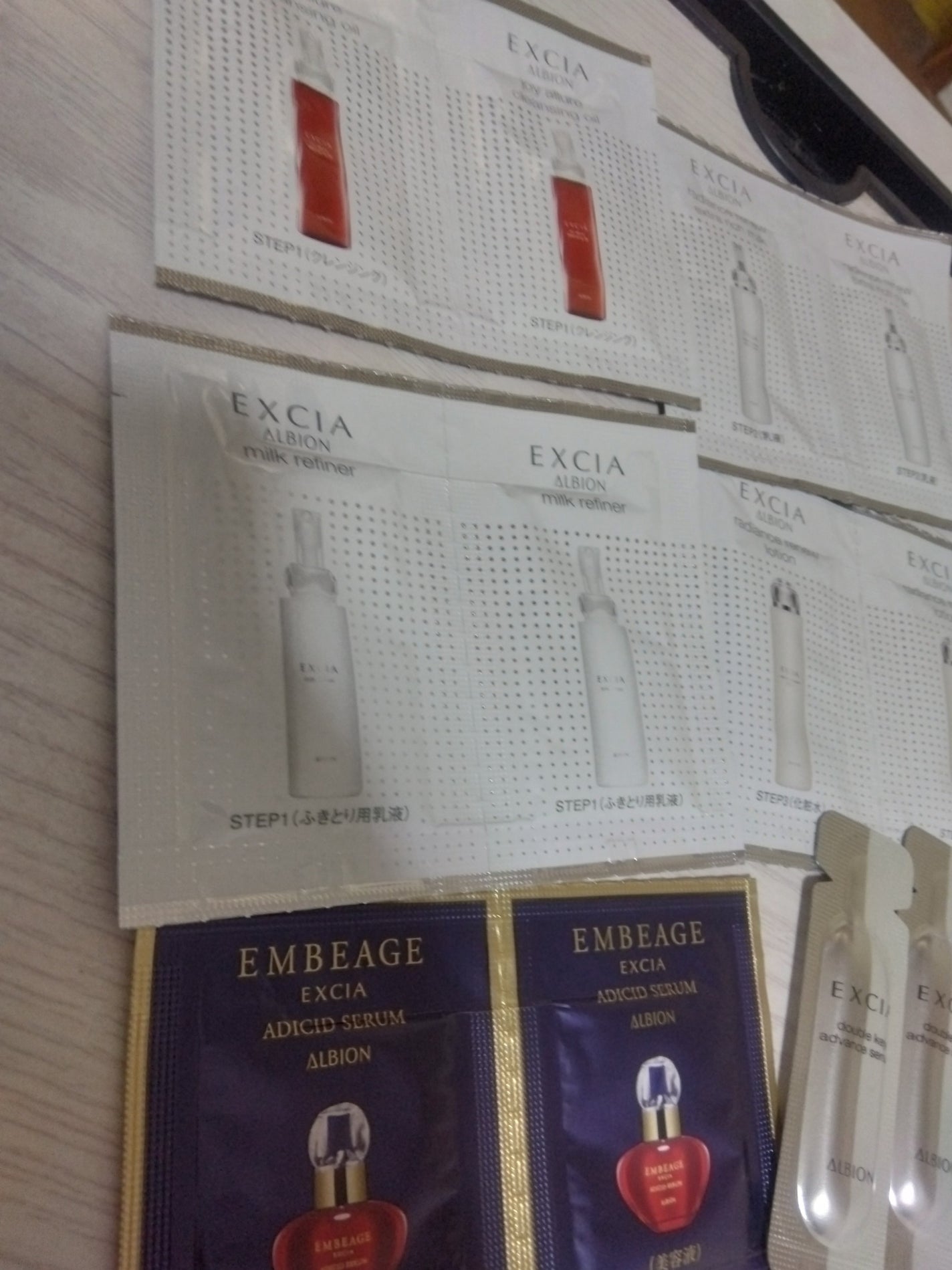 ペロ❤フォロバ100% on LIPS 「✨️今日のALBION購入でサンプルたくさん✨️エクシアのシリ..」(2枚目)