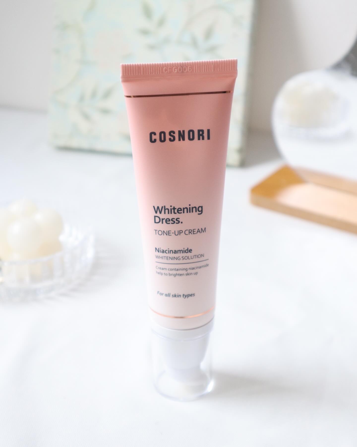 ホワイトニングドレストーンアップクリーム/COSNORI/化粧下地を使ったクチコミ（3枚目）