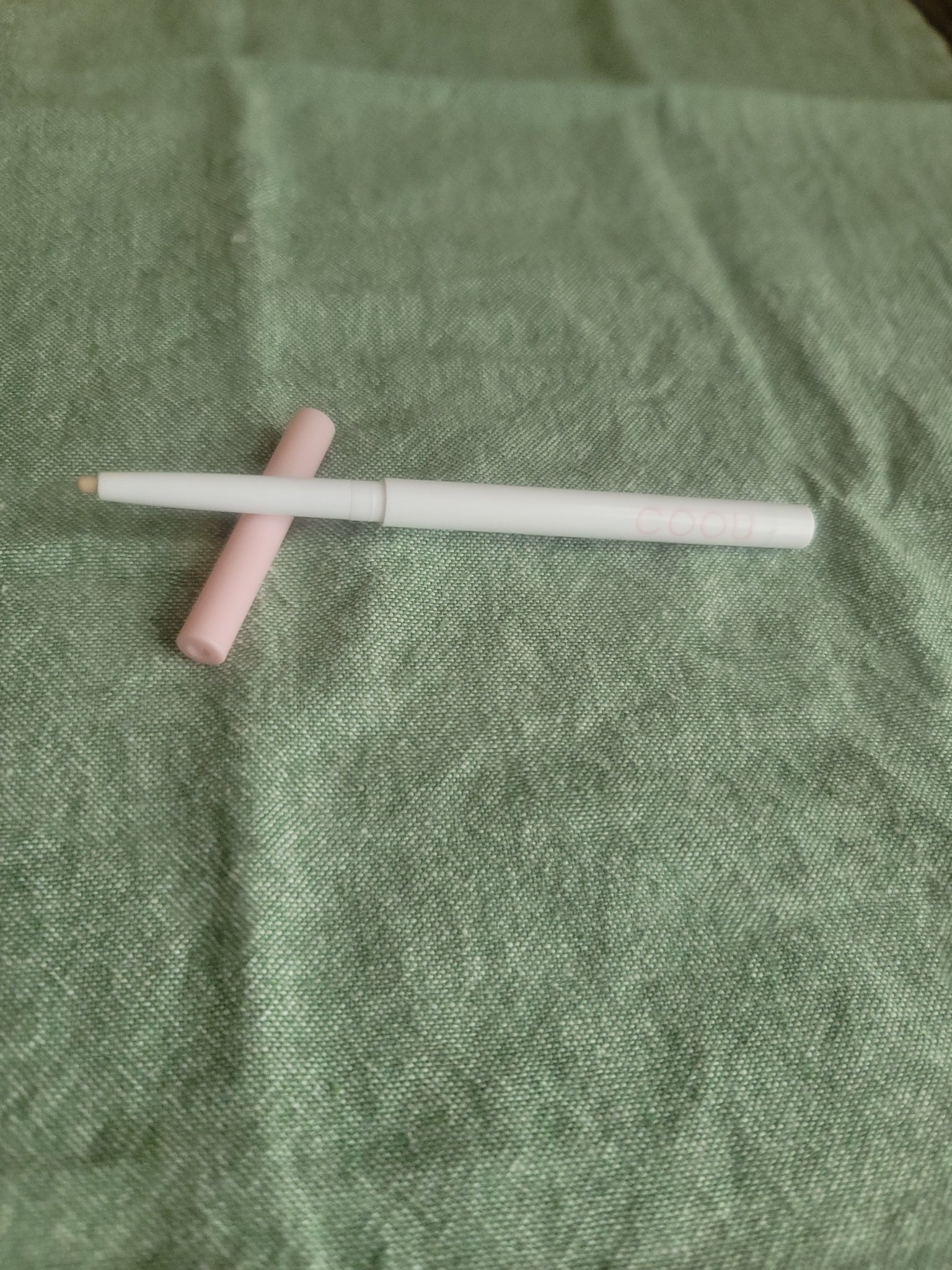 涙袋コンシーラー（ステックアイシャドウ） 02 ピンクベージュ/coou/ペンシルコンシーラーを使ったクチコミ（1枚目）