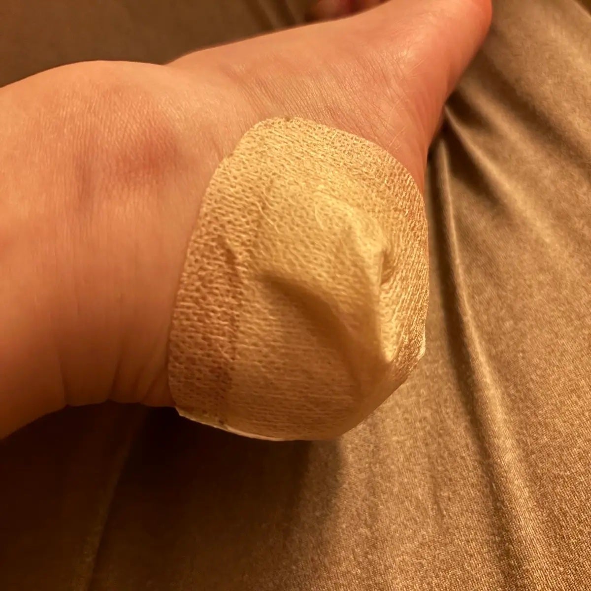 シアバター スリーピング ヒール パッチ/BAREN/レッグ・フットケアを使ったクチコミ(3枚目)