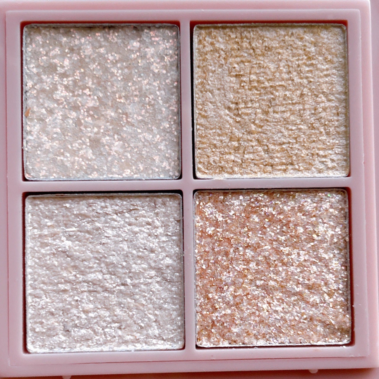 KM チェーン付きティンクルアイシャドウパレット/Kyumme/アイシャドウパレットを使ったクチコミ(4枚目)