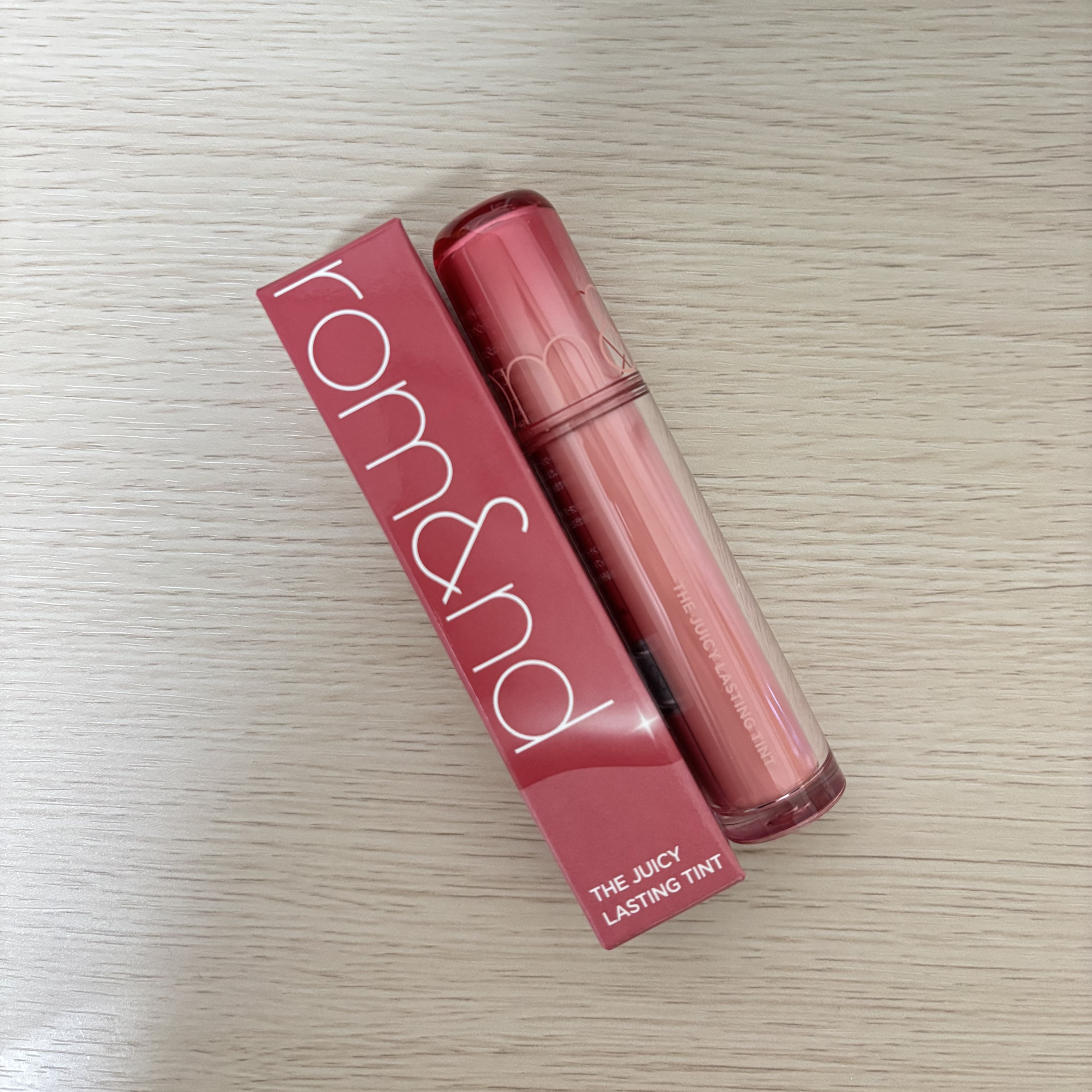 ザ ジューシーラスティングティント/rom&nd/リップティントを使ったクチコミ（1枚目）