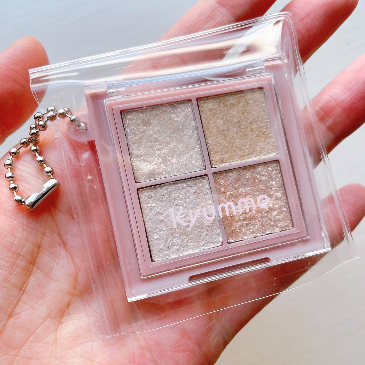 KM チェーン付きティンクルアイシャドウパレット/Kyumme/アイシャドウパレットを使ったクチコミ(2枚目)