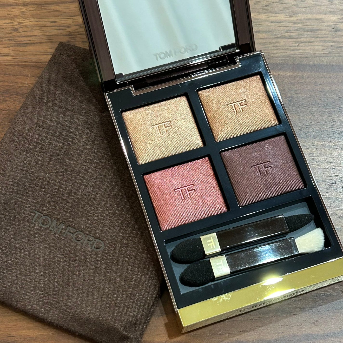 アイ カラー クォード/TOM FORD BEAUTY/アイシャドウパレットを使ったクチコミ(2枚目)