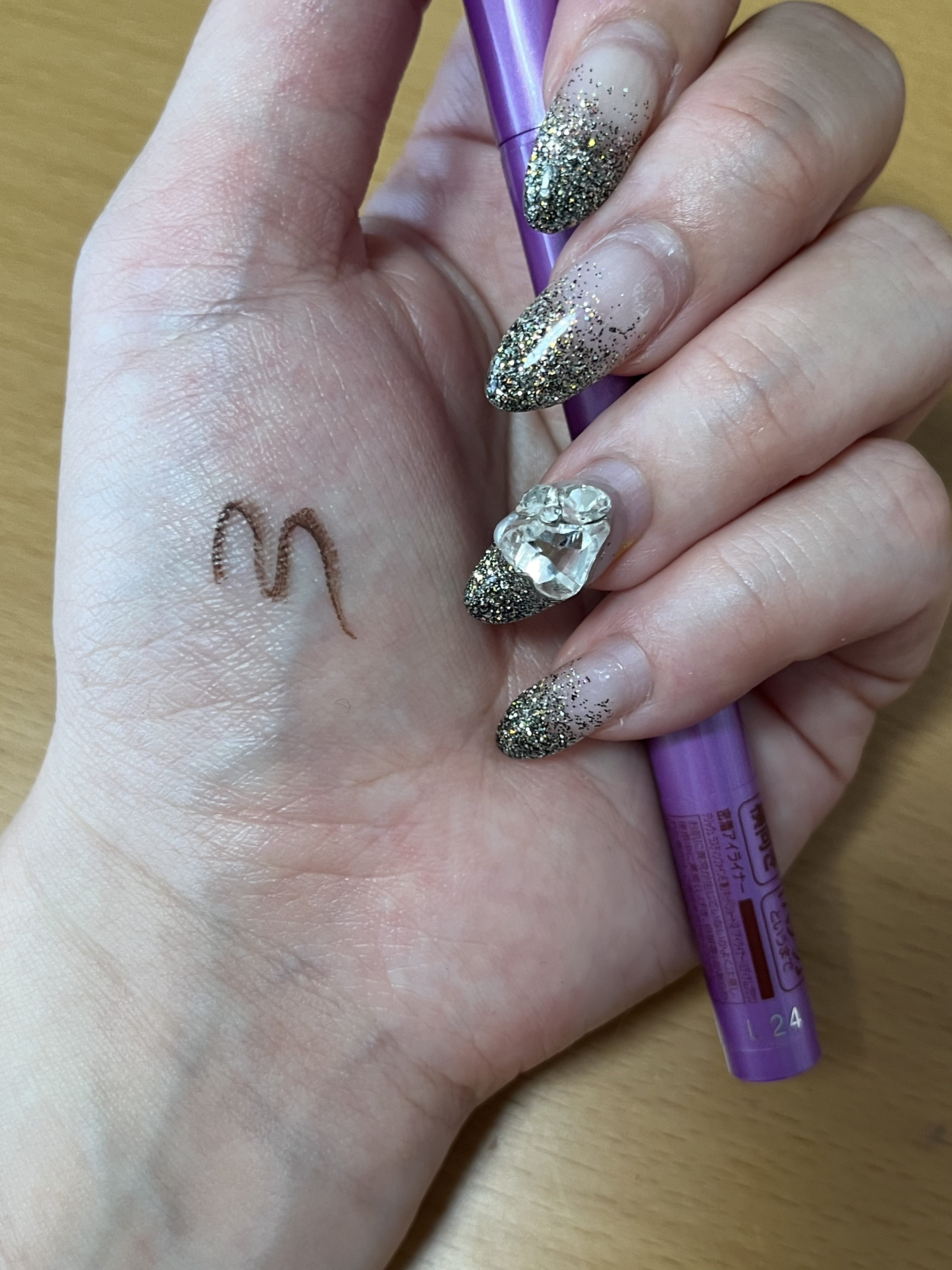 「密着アイライナー」ショート筆リキッド/デジャヴュ/リキッドアイライナーを使ったクチコミ（3枚目）