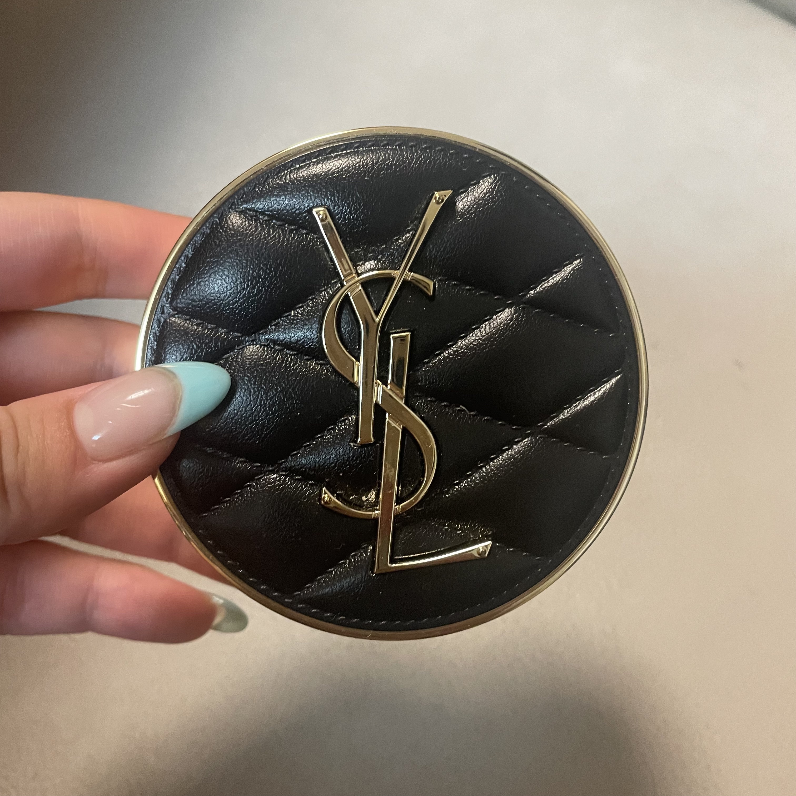 YSL アンクルドポールクッションN10〈コレクター〉 イヴ・サンローラン / アンクル ド ポー ルクッションN(旧) 10