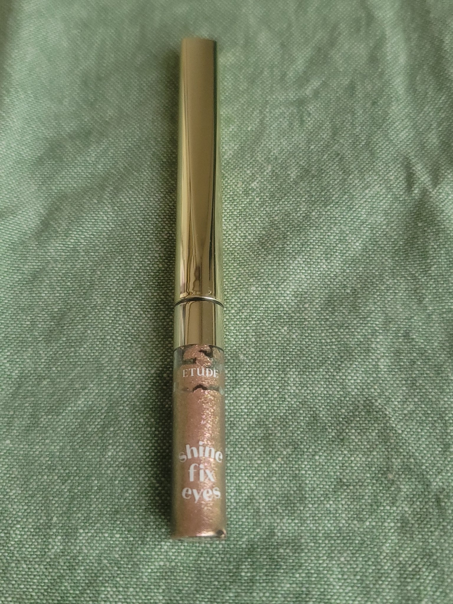 シャインフィックス アイズグリッター ラブギャラクシー/ETUDE/グリッターを使ったクチコミ（1枚目）