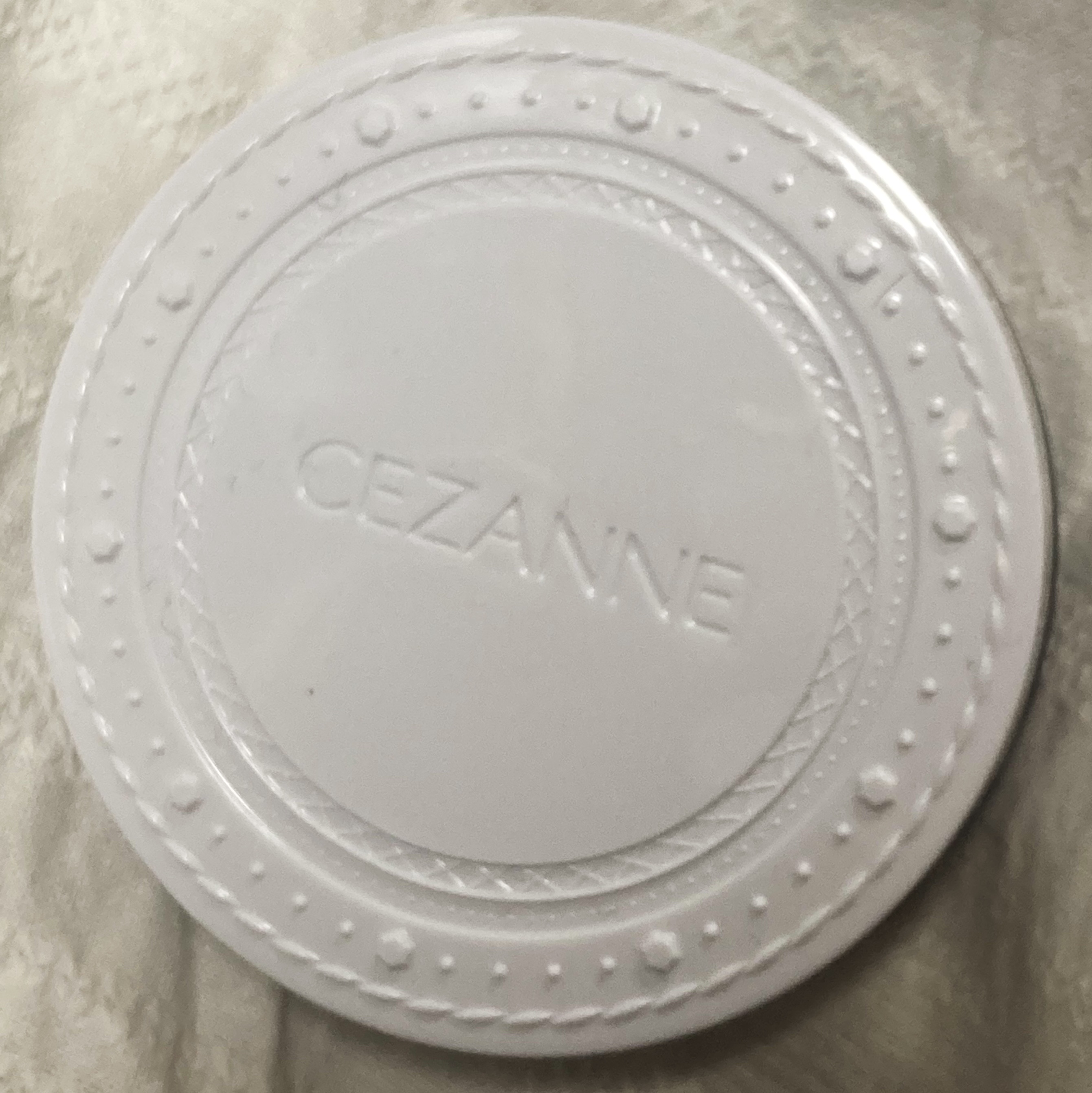 UVクリアフェイスパウダー/CEZANNE/プレストパウダーを使ったクチコミ（2枚目）