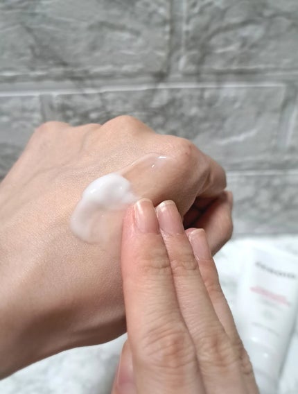 ピンプローブモイスチャーライザー/ZEROID/フェイスクリームを使ったクチコミ(4枚目)