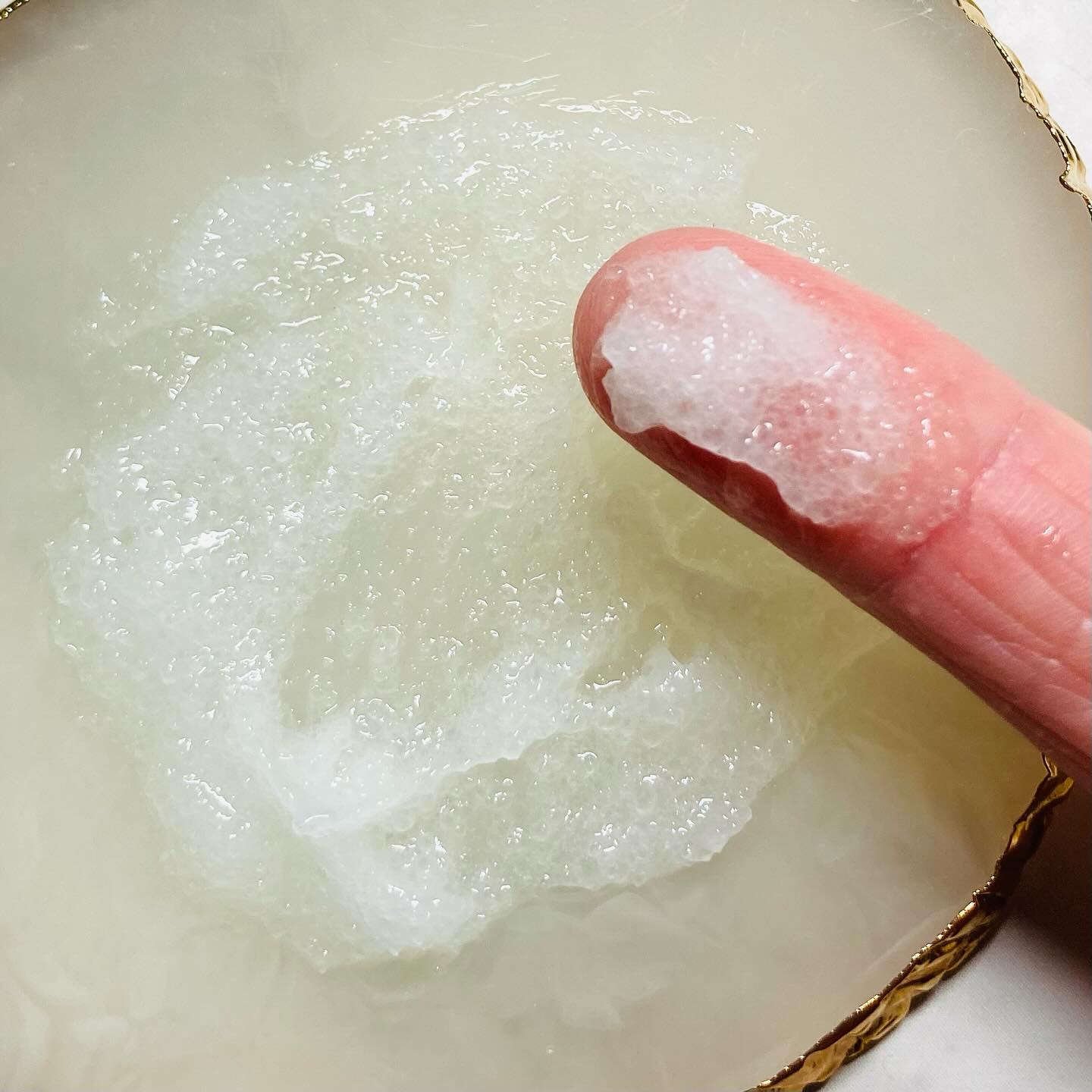 ローズマリー スカルプ スクラブ/AROMATICA/ヘッドスクラブを使ったクチコミ（3枚目）