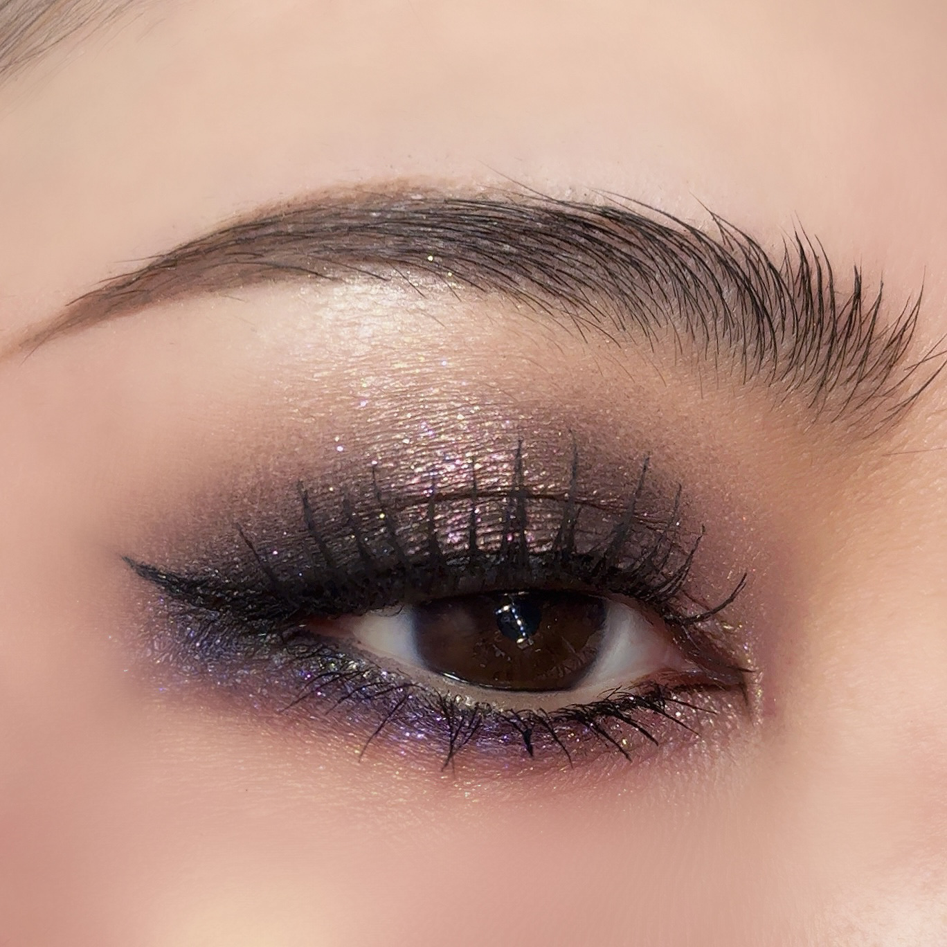 Gilded Nirvana: Mega Eye Shadow Palette/PAT McGRATH LABS/アイシャドウパレットを使ったクチコミ（3枚目）