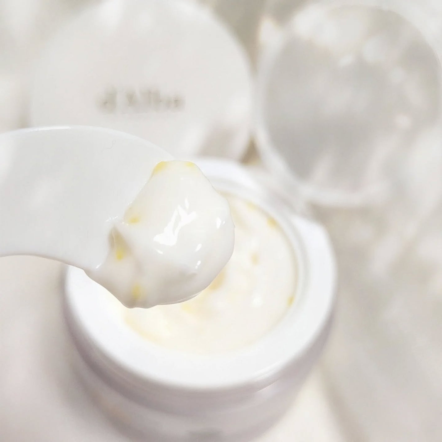 ビタトーニングカプセルクリーム/ダルバ/フェイスクリームを使ったクチコミ(3枚目)