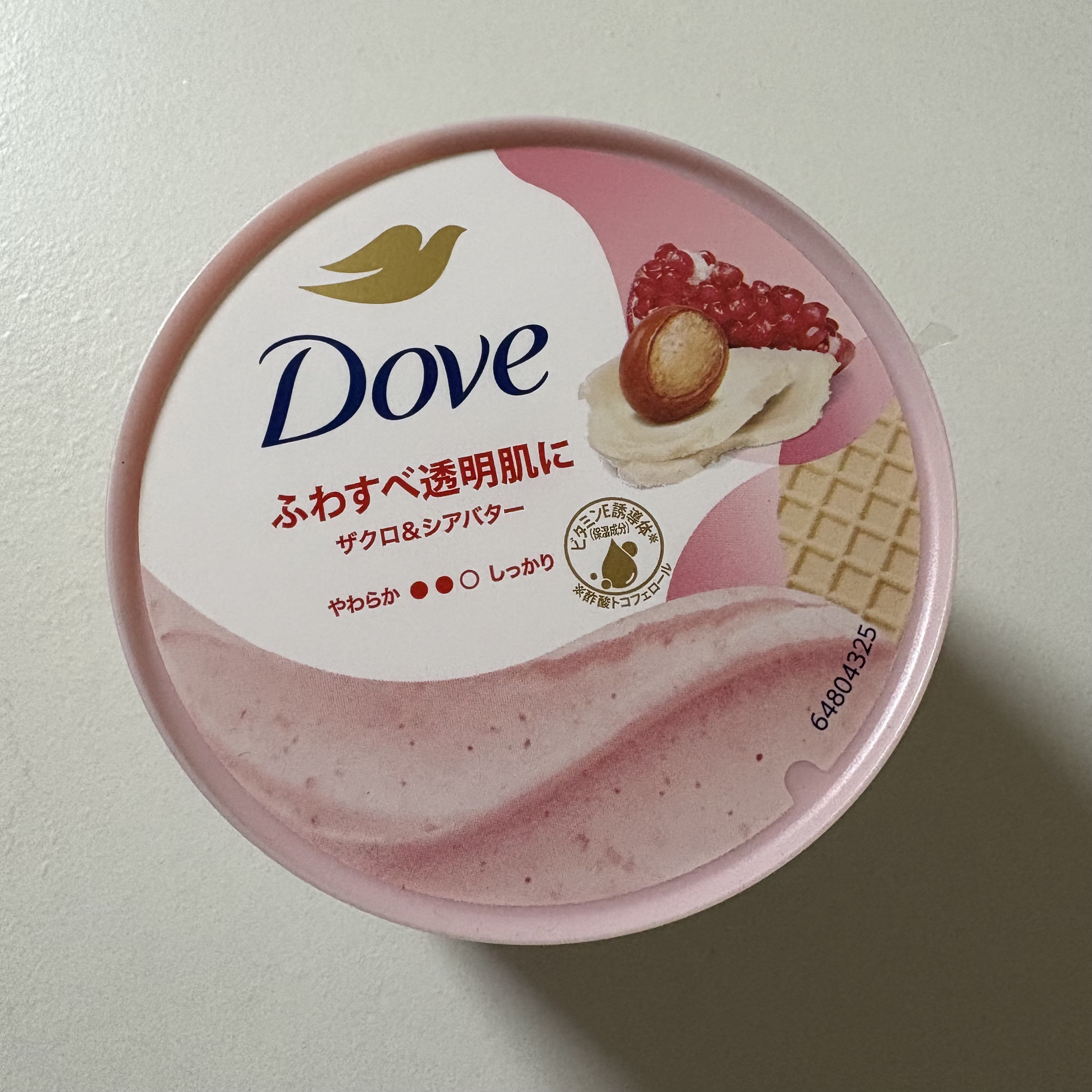 ダヴ ふわとろクリーミースクラブ ザクロ＆シアバター/ダヴ/ボディスクラブを使ったクチコミ（2枚目）