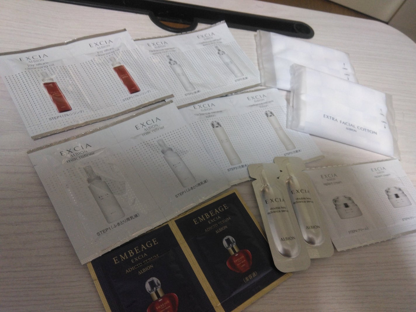 ペロ❤フォロバ100% on LIPS 「✨️今日のALBION購入でサンプルたくさん✨️エクシアのシリ..」(1枚目)