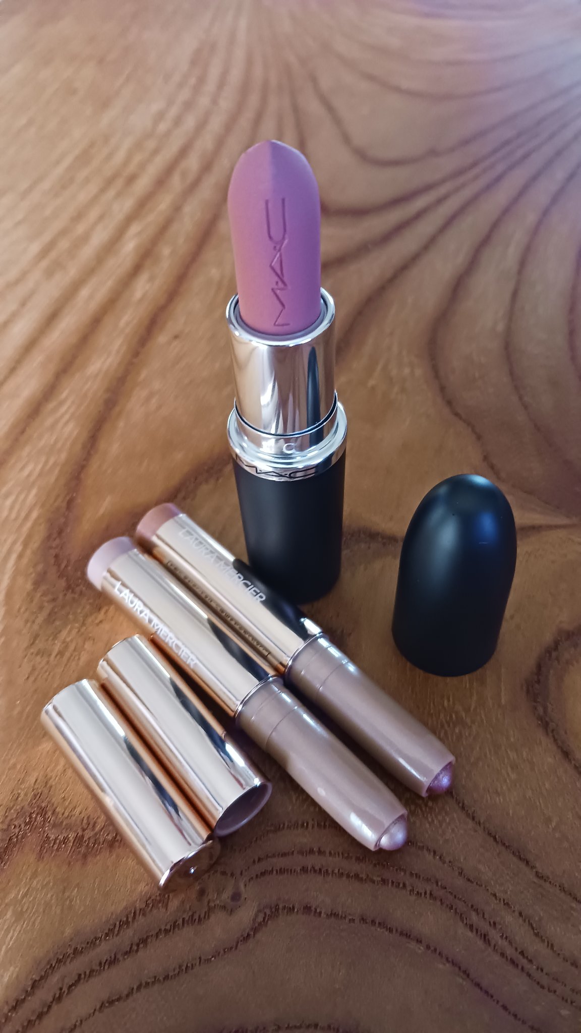 キャビア スティック アイカラー N/ローラ メルシエ/スティックアイシャドウを使ったクチコミ（3枚目）