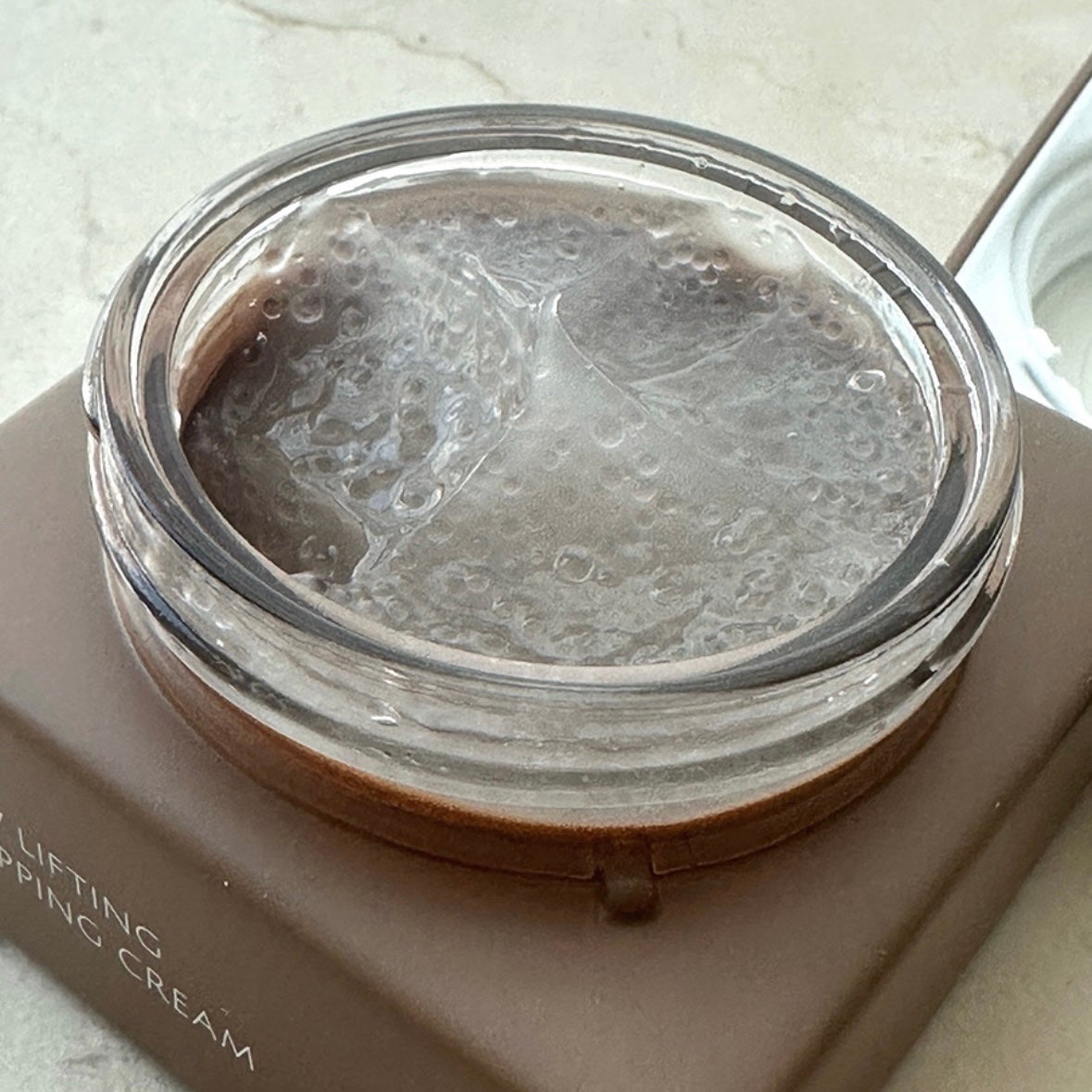 フローリフティングラッピングクリーム/koy/フェイスクリームを使ったクチコミ(2枚目)