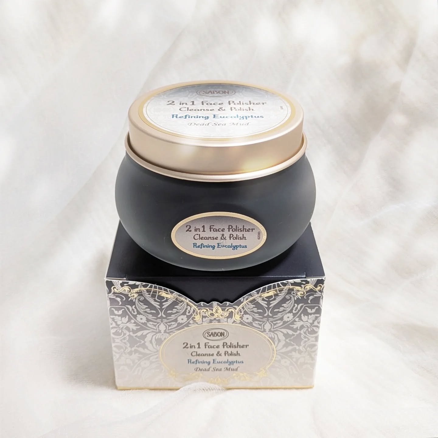 SABON
フェイスポリッシャー
クラリファイング
（スクラブ入り洗顔料）

@sabon_japan

漆黒の«死海の泥»配合🖤

溜めない習慣を提案する
SABONのスクラブ洗顔料

濡れた肌に優しくマッサージ
しながら伸ばして
洗い