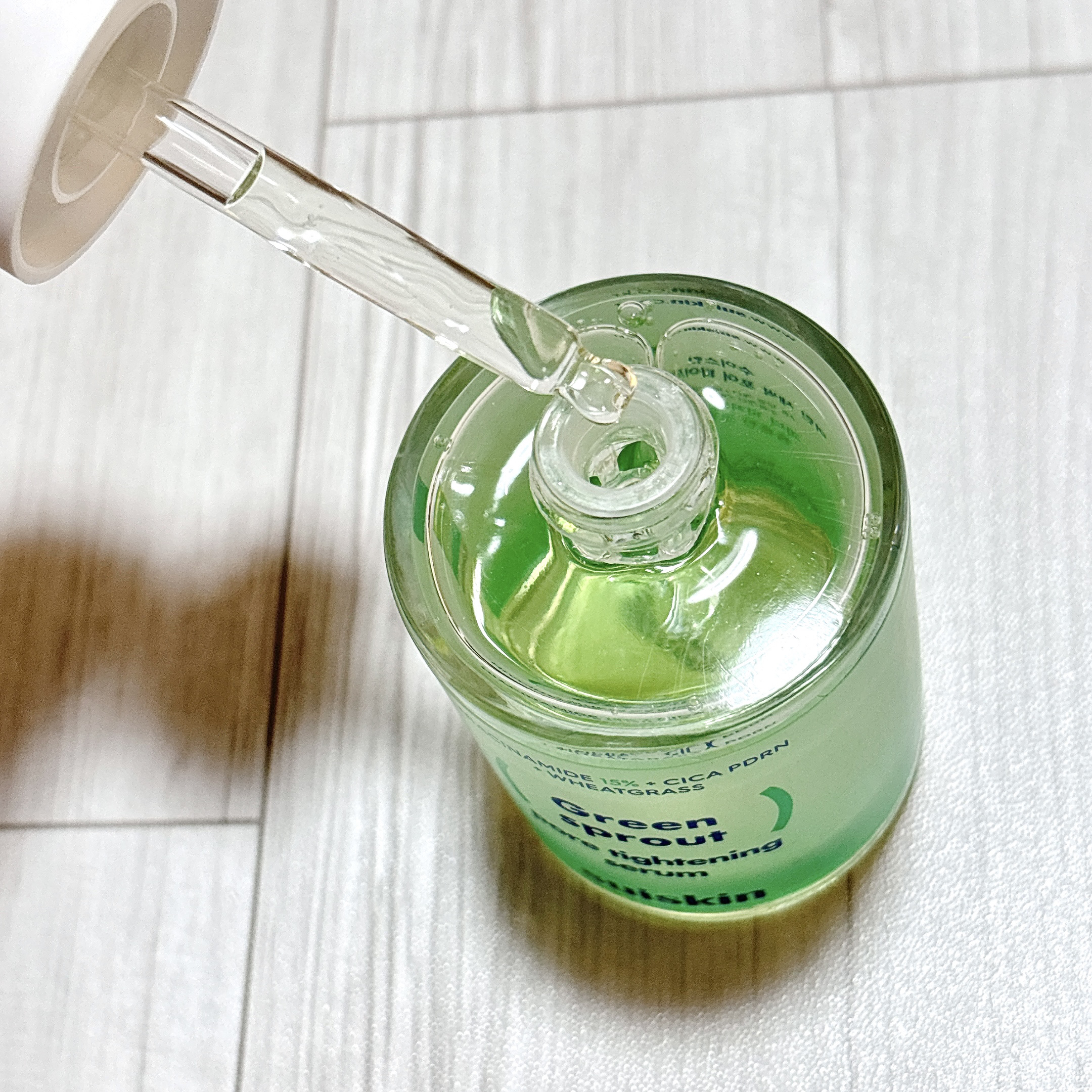 若芽ポアタイトニングセラム/suiskin/美容液を使ったクチコミ（3枚目）