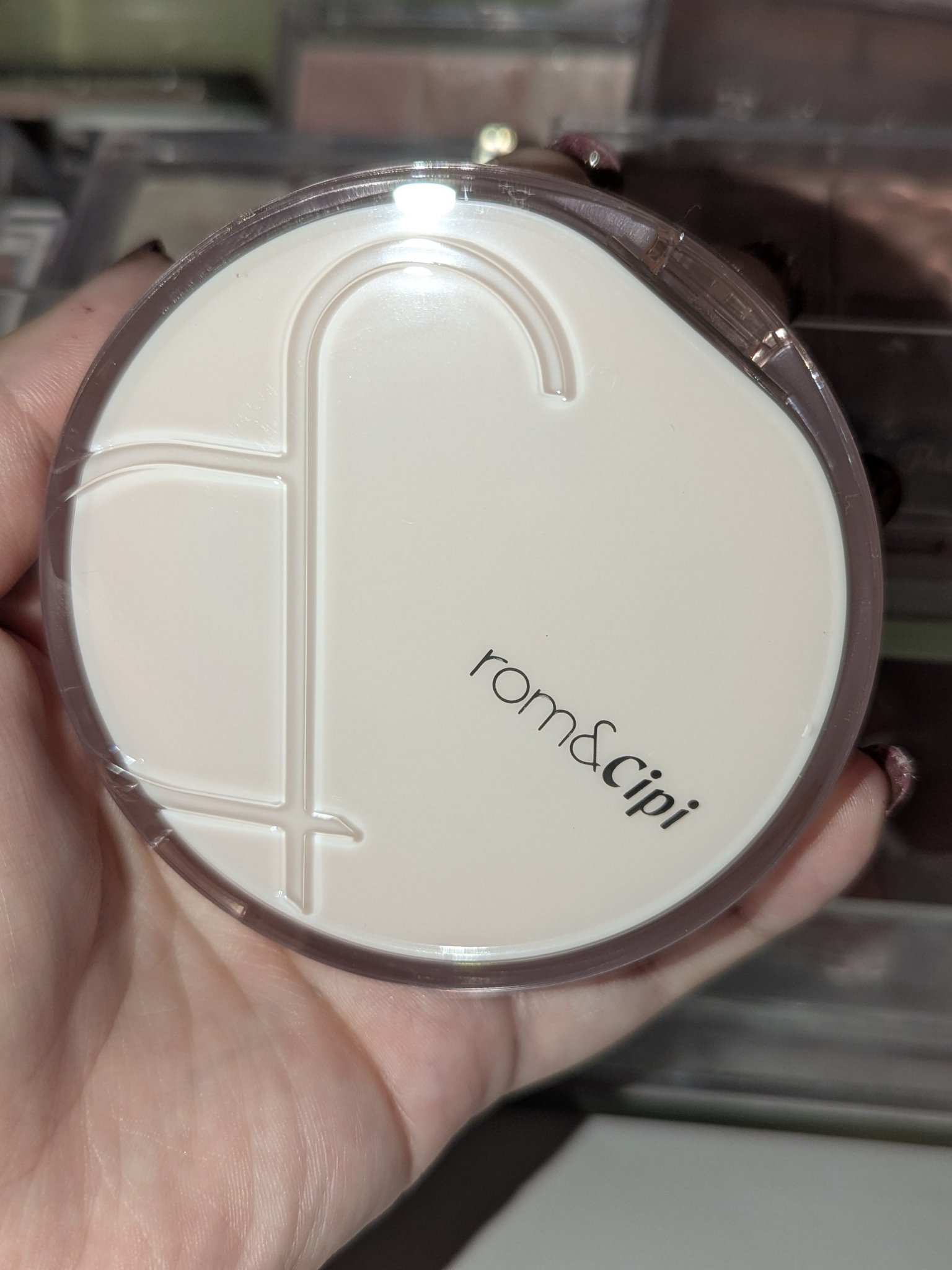 ロムシピ レシピクッション/rom&Cipi/クッションファンデーションを使ったクチコミ（2枚目）