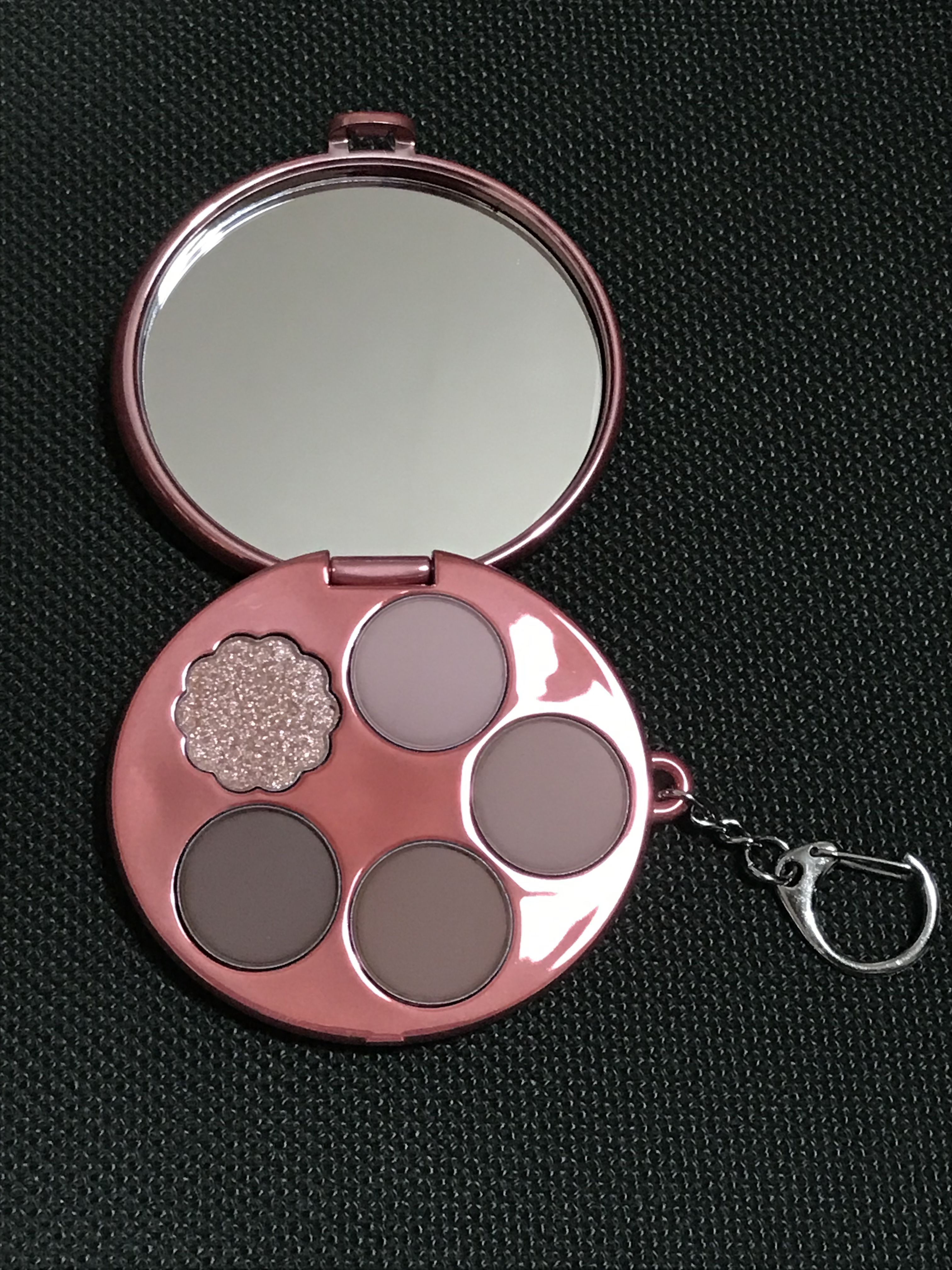 ケイト ザ アイカラー/KATE/単色アイシャドウを使ったクチコミ（3枚目）