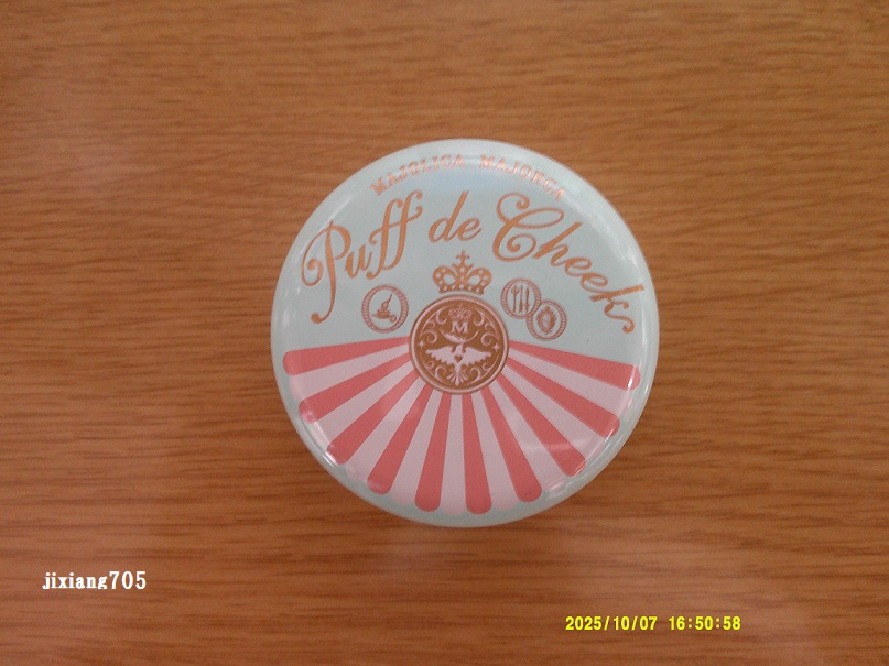 パフ・デ・チーク/MAJOLICA MAJORCA/パウダーチークを使ったクチコミ（1枚目）