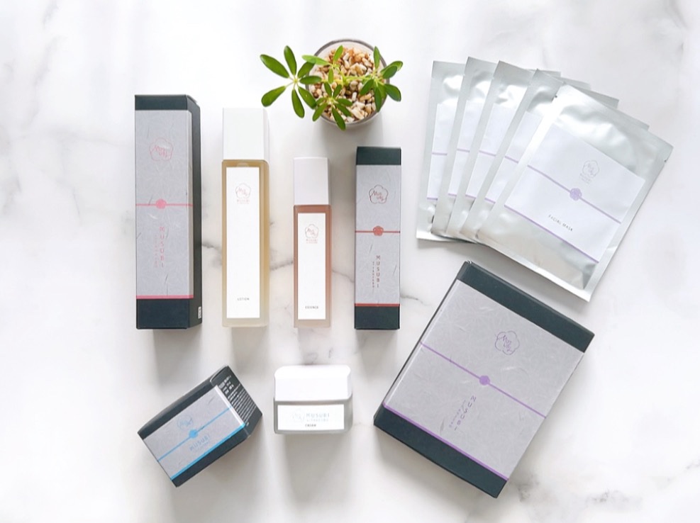 ⁡
⁡
⁡
⁡
 ☑︎ MUSUBI byTAHEEBO本製品セット
⁡
⁡
こちらは「肌と心を結び、毎日を晴れやかに
彩る。」がコンセプトの、スキンケアブランドMUSUBI by TAHEEBO様の商品です　´-
植物の恵み「タヒボエキス